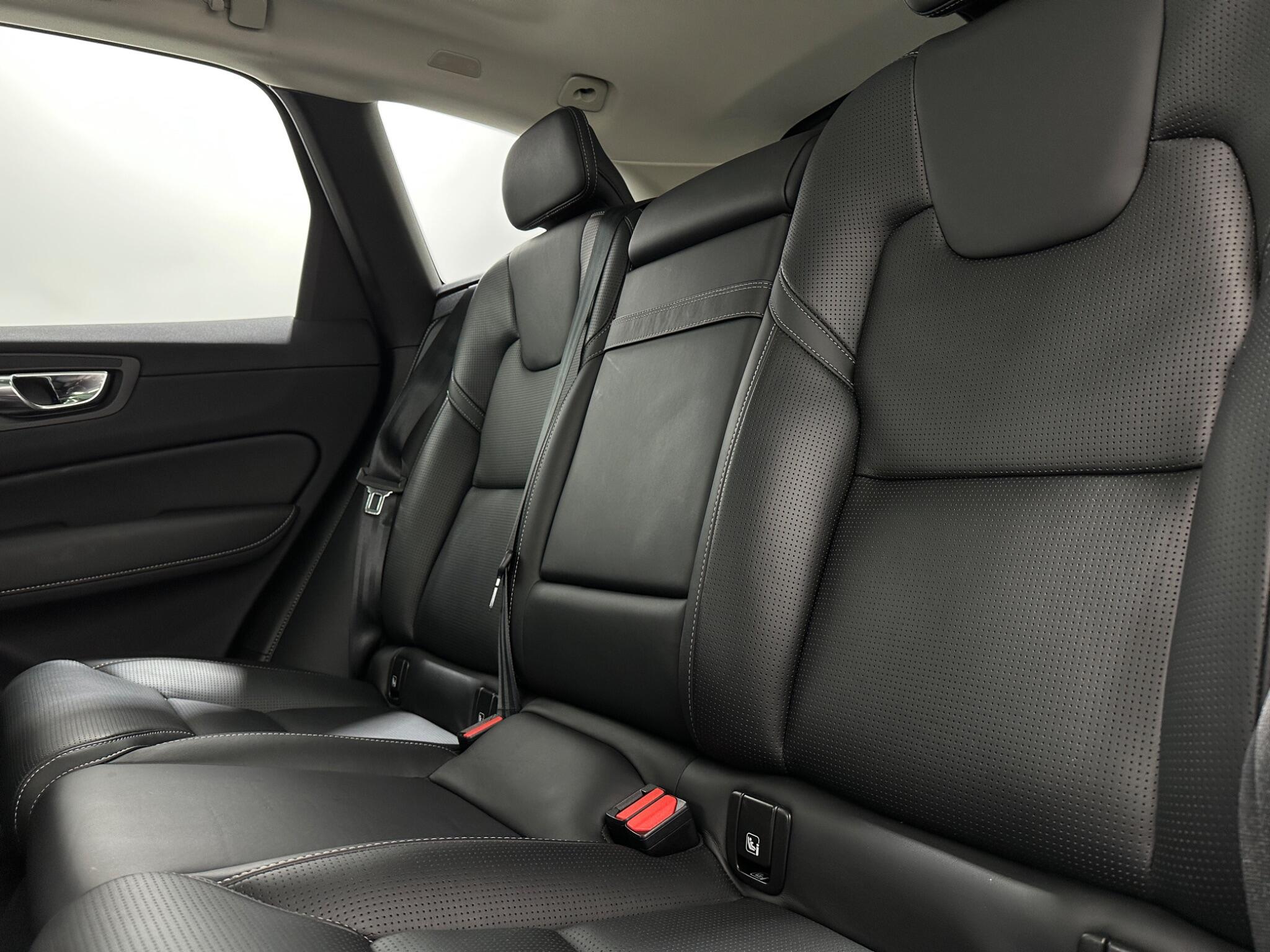 Volvo XC60 view 39