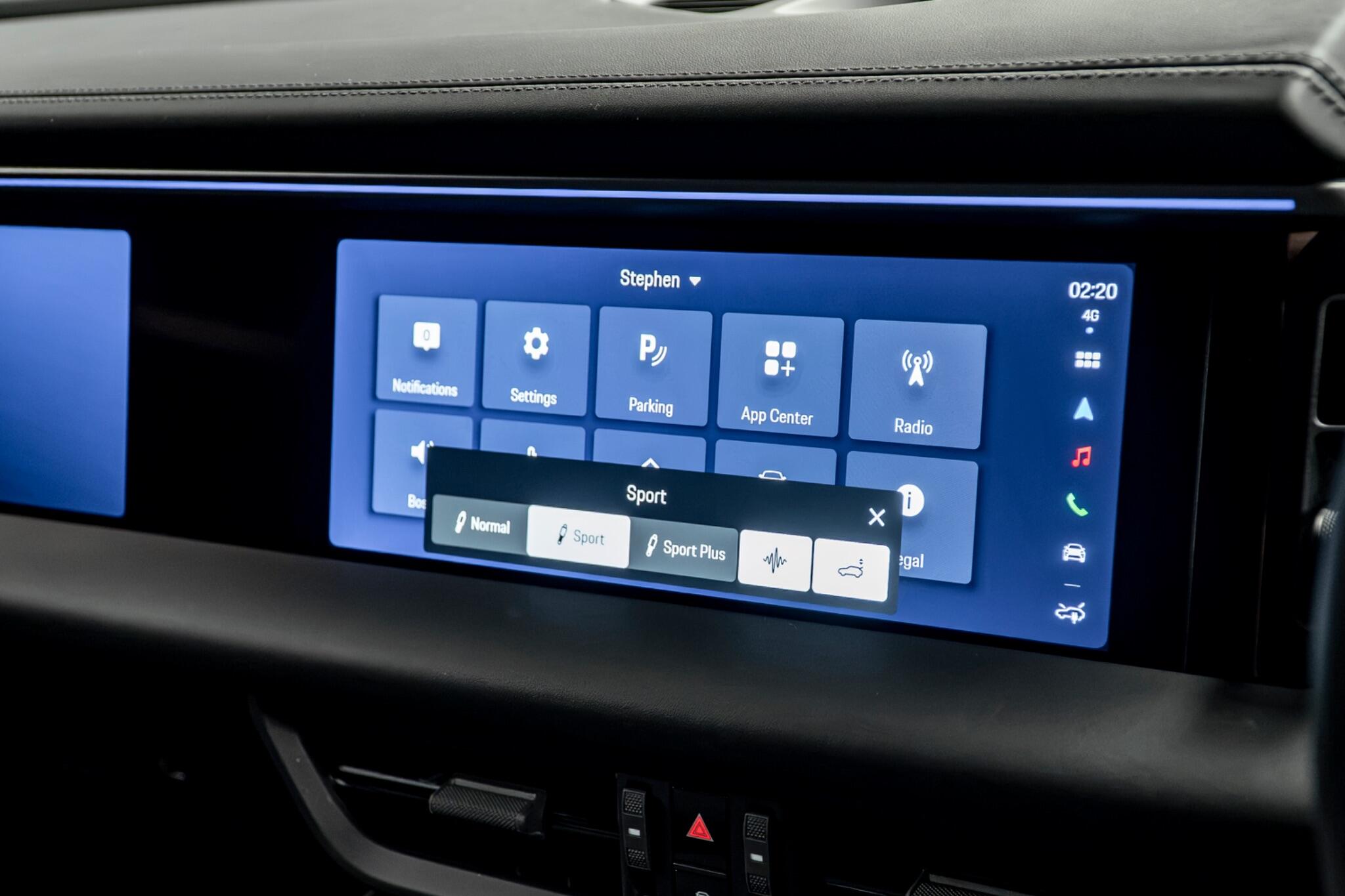 Porsche Macan view 41