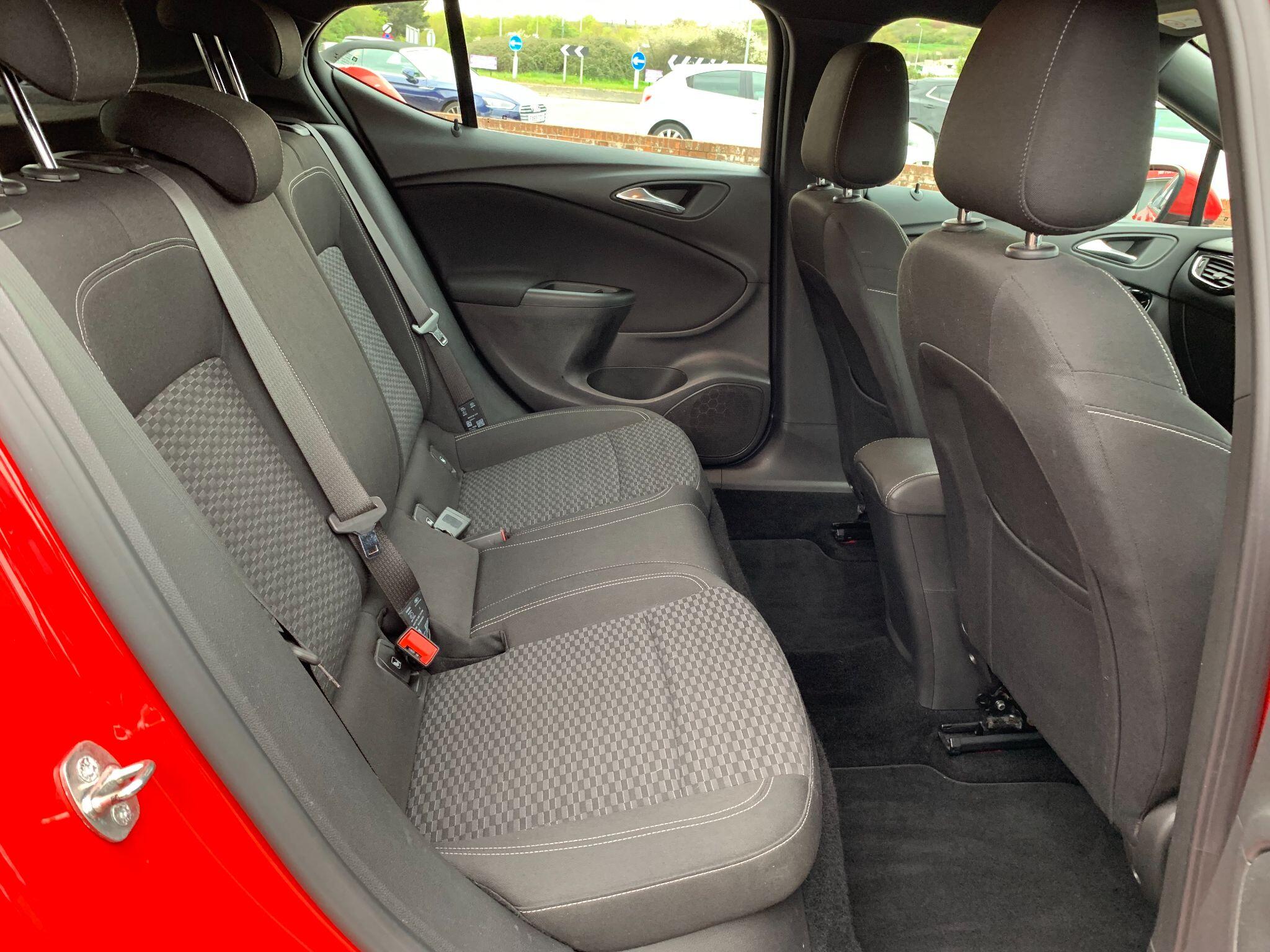 Vauxhall Astra view 17
