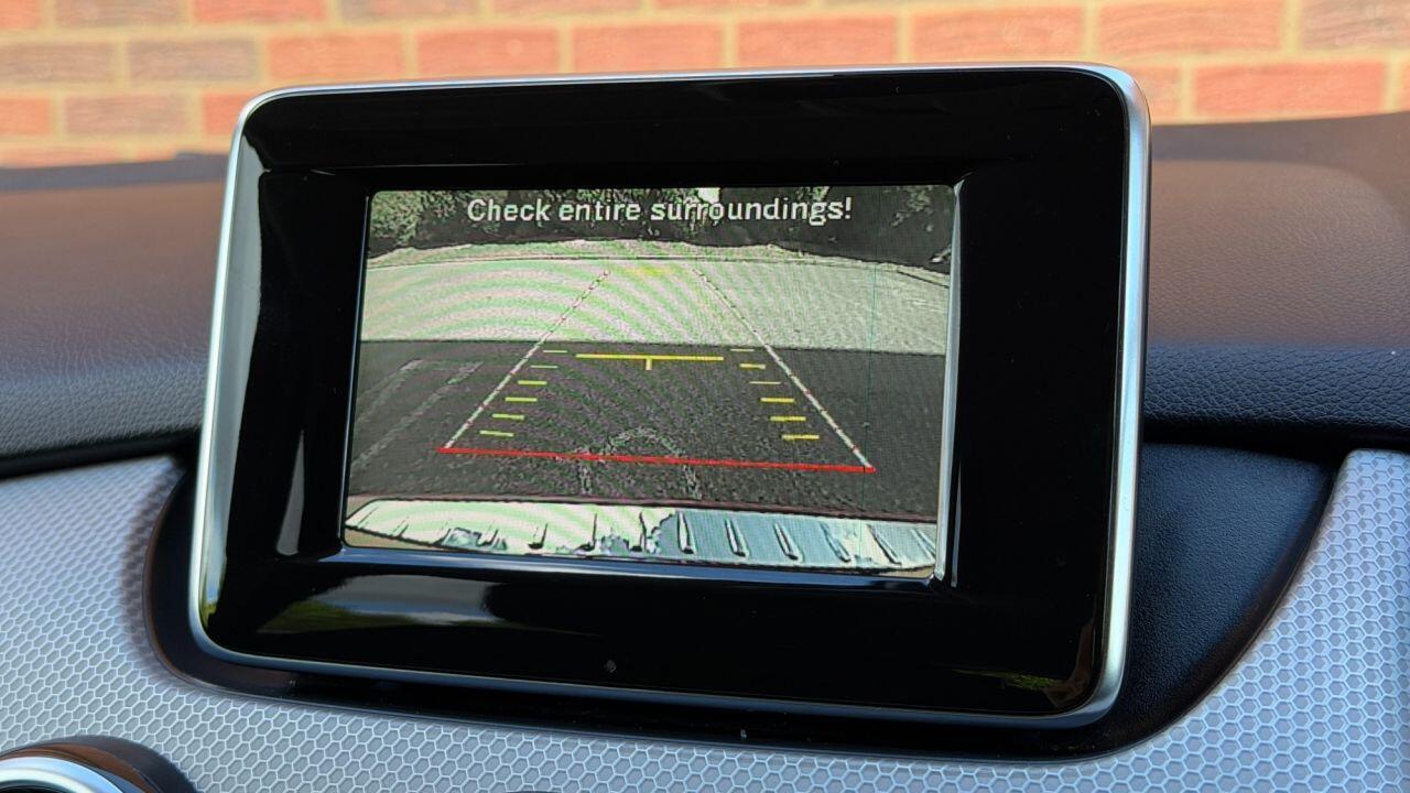 Mercedes-Benz B-Class view 24