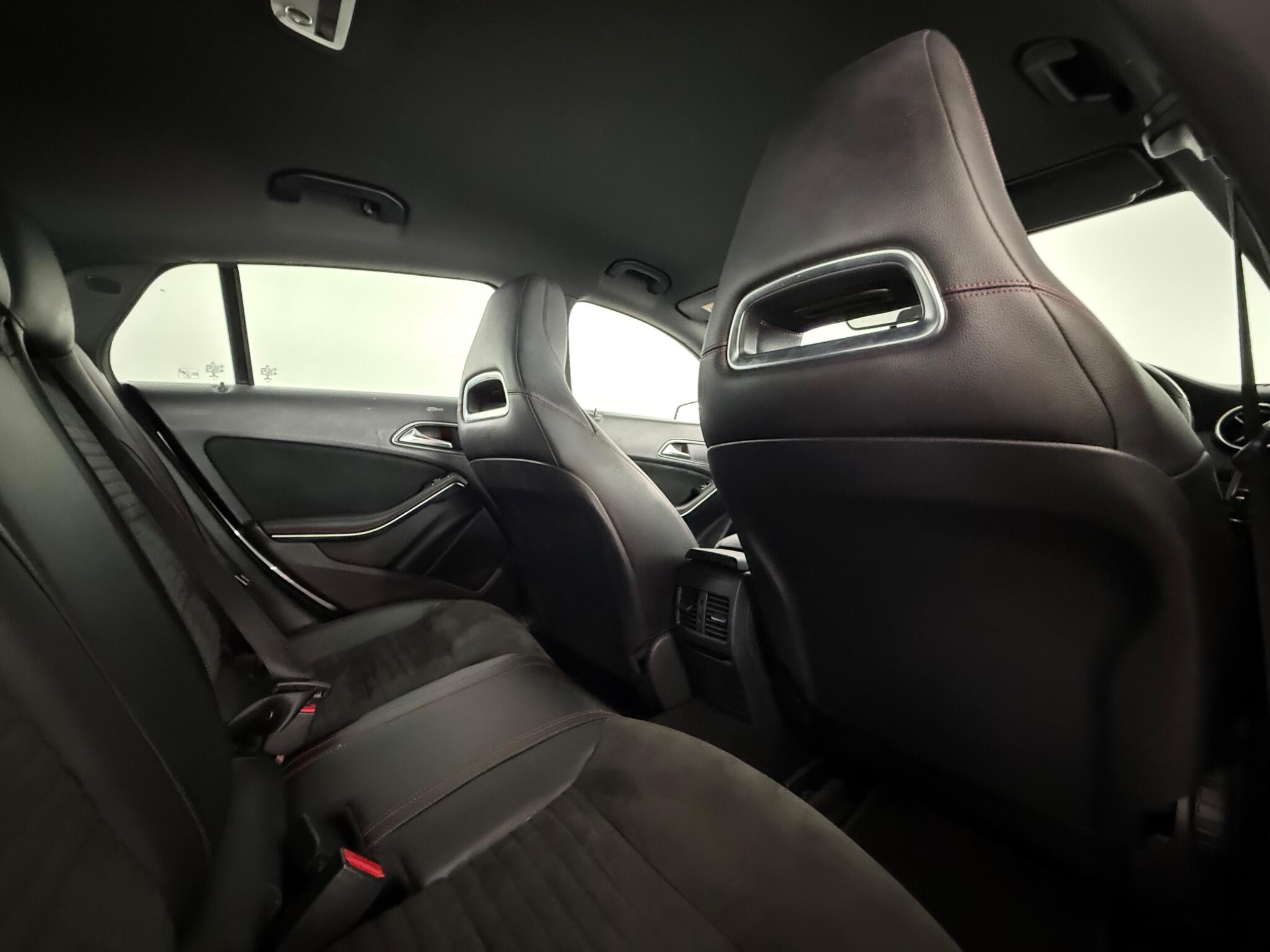 Mercedes-Benz Cla view 30