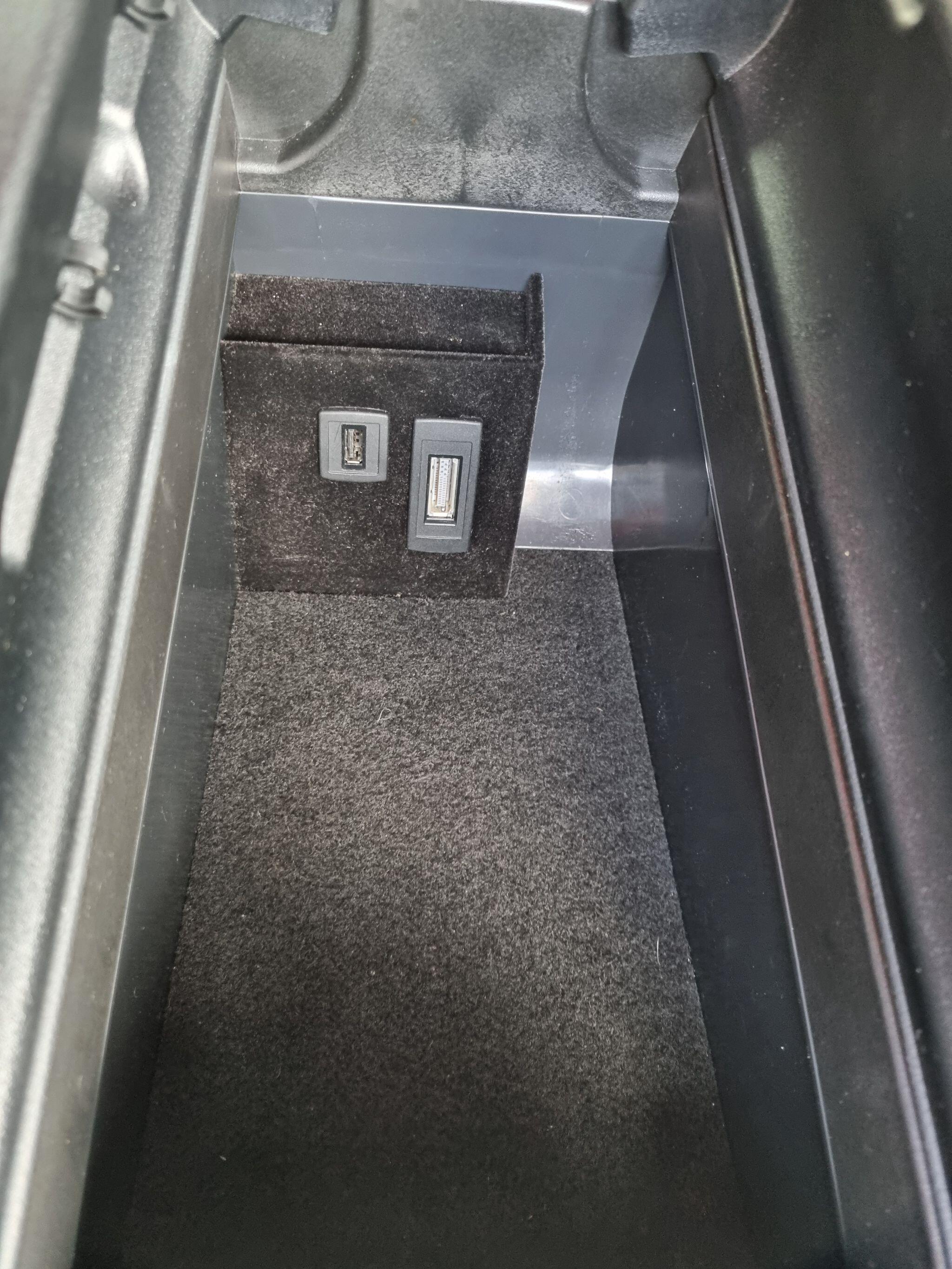 Mercedes-Benz E Class view 68