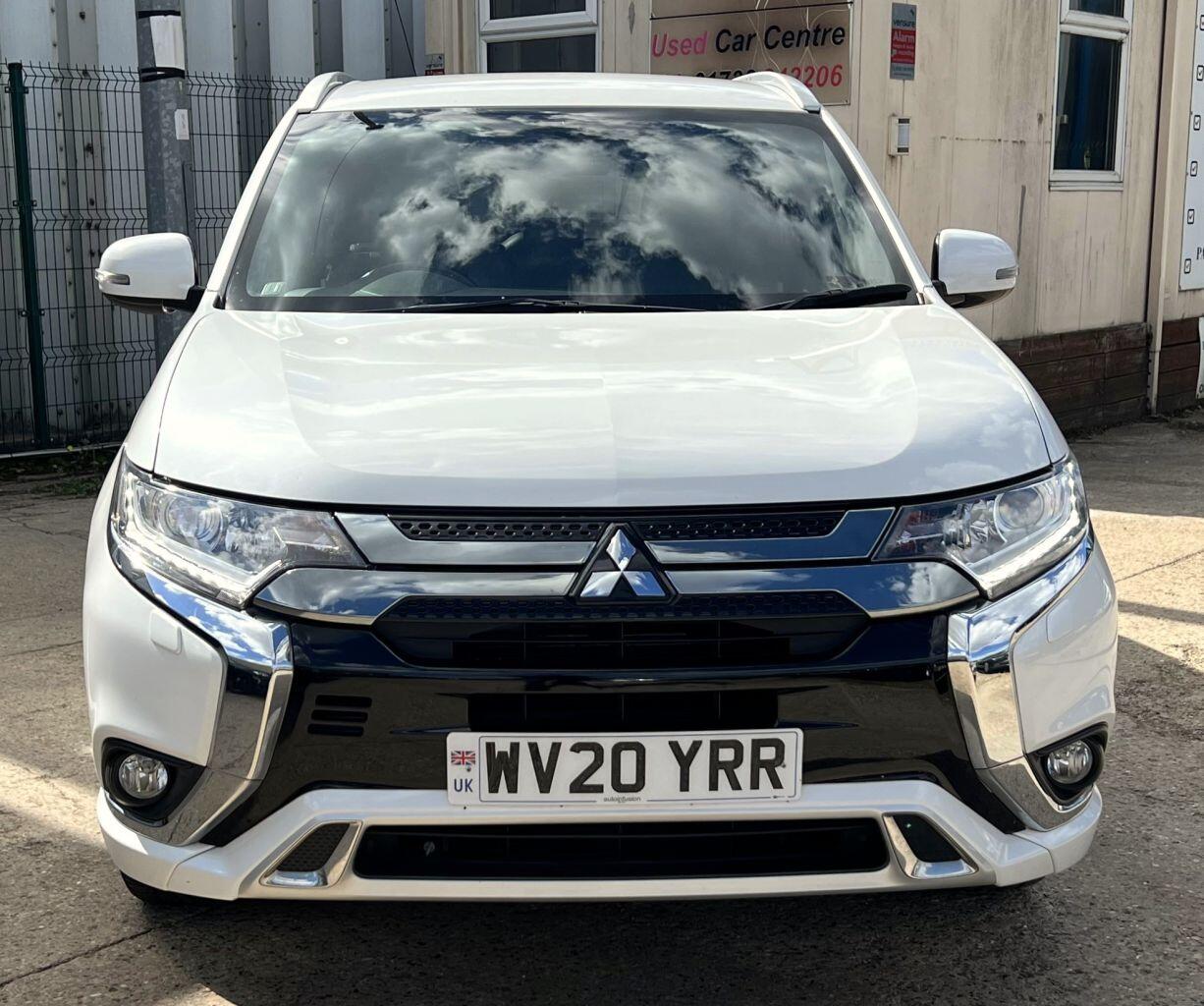 Mitsubishi Outlander view 5