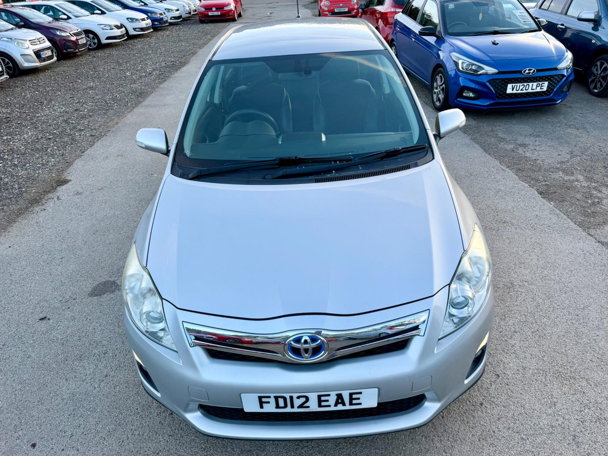 Toyota Auris view 3