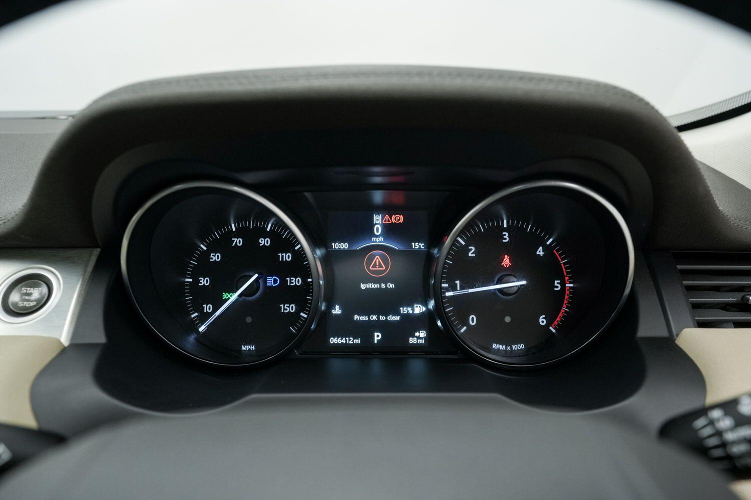 Land Rover Range Rover Evoque view 18