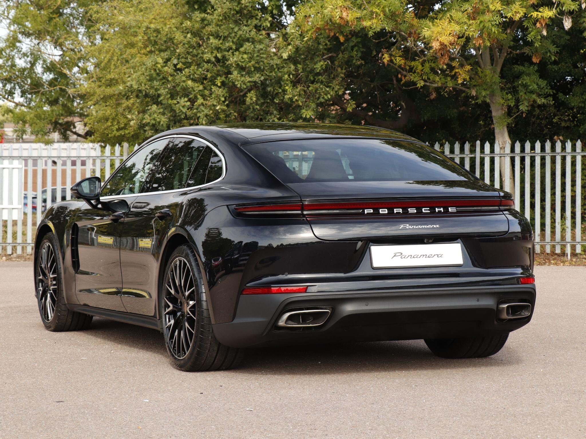 Porsche Panamera view 37