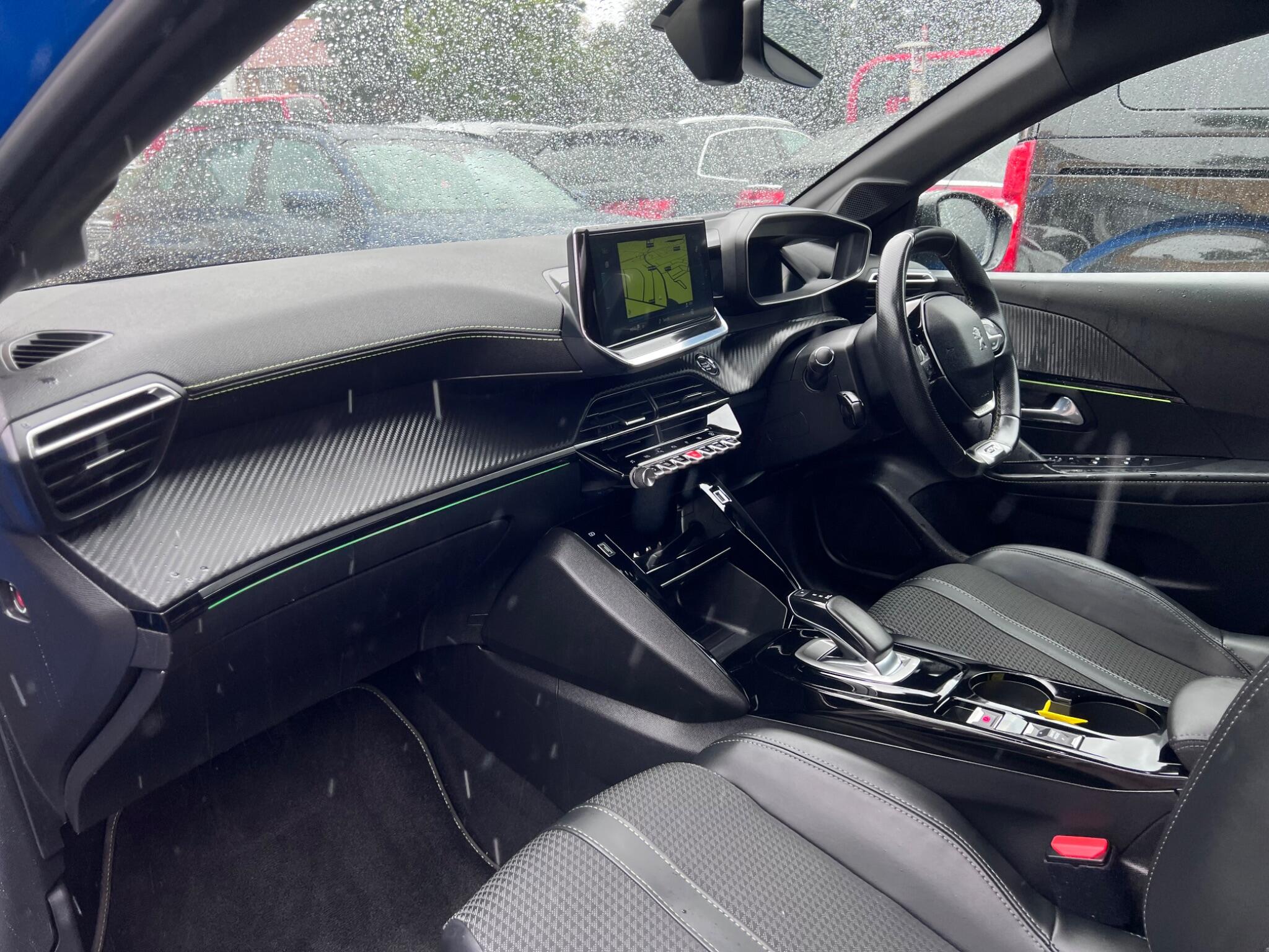 Peugeot E-208 view 36