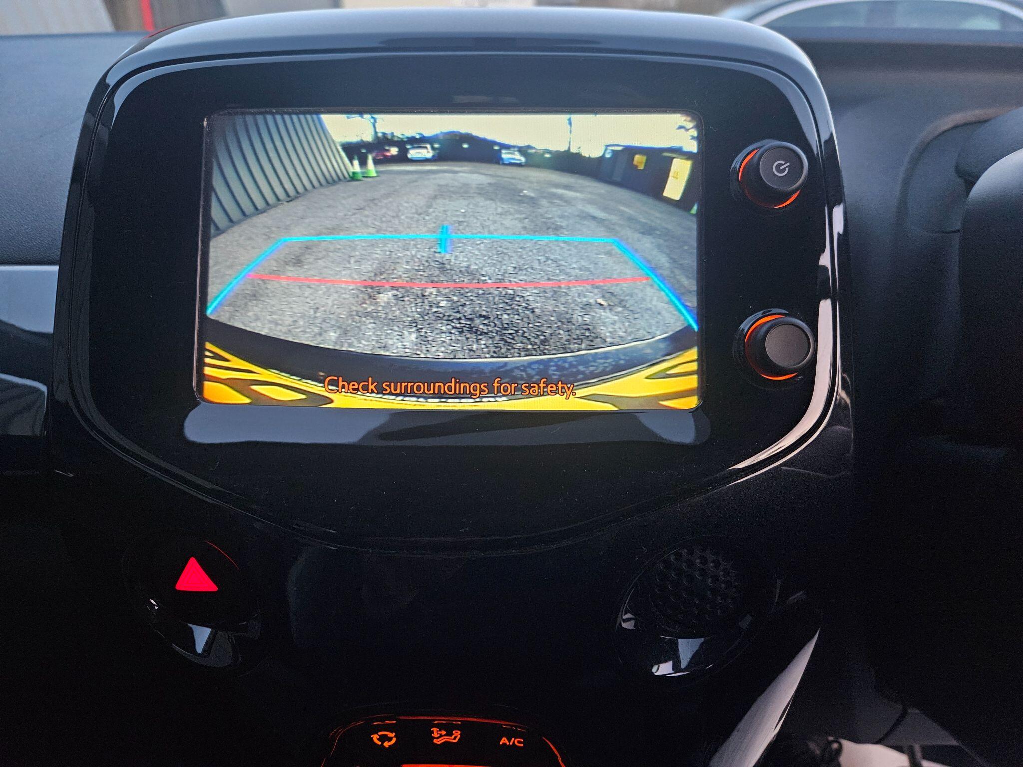 2018 Toyota AYGO 1.0 VVT-i x-press Euro 6 5dr • 14,600 miles image 21