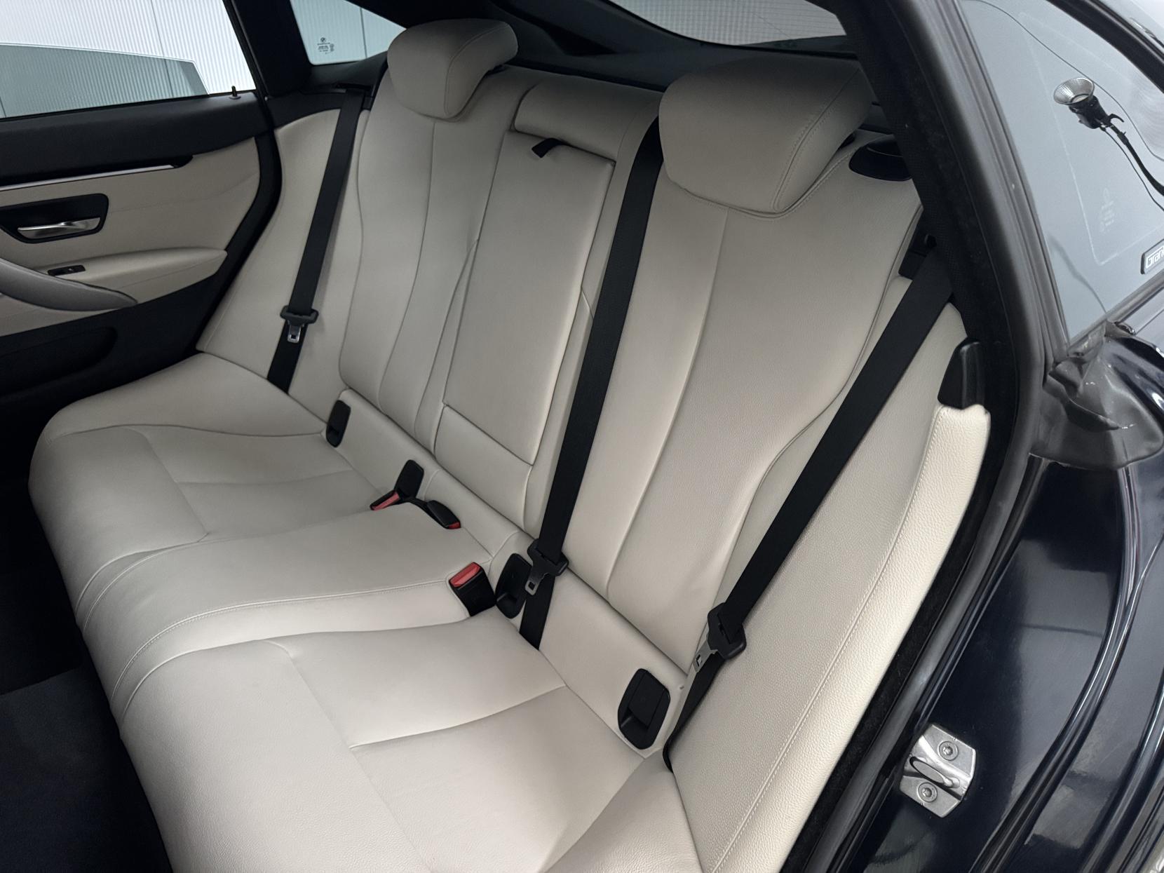 BMW 4 Series view 57