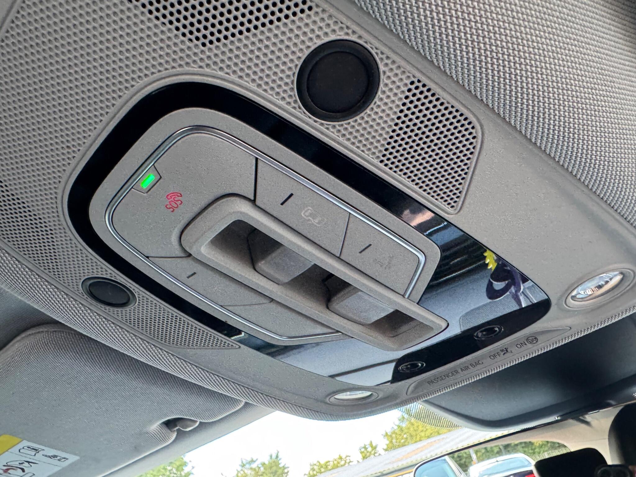 Audi E-Tron view 42