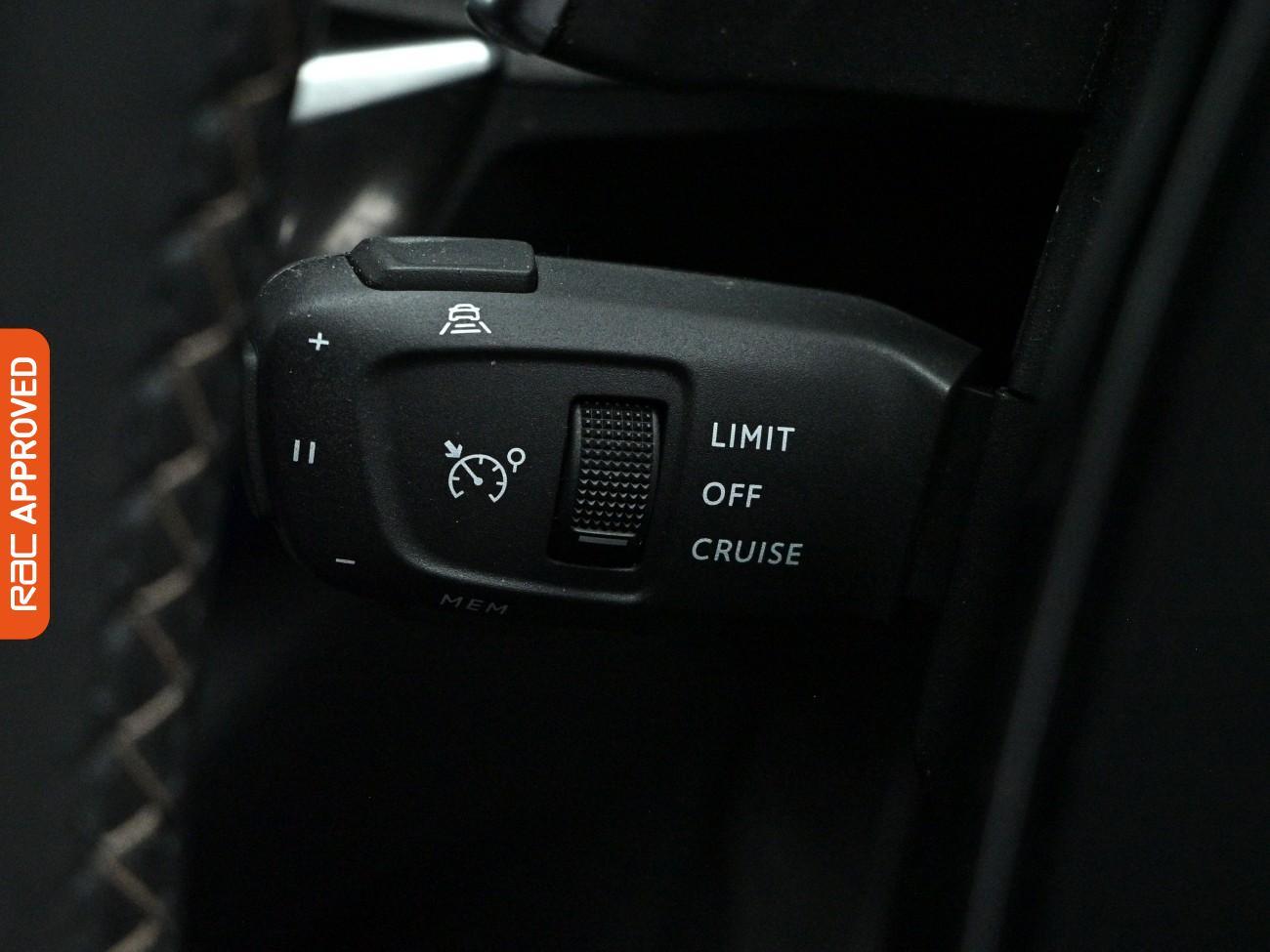 Peugeot 3008 view 19