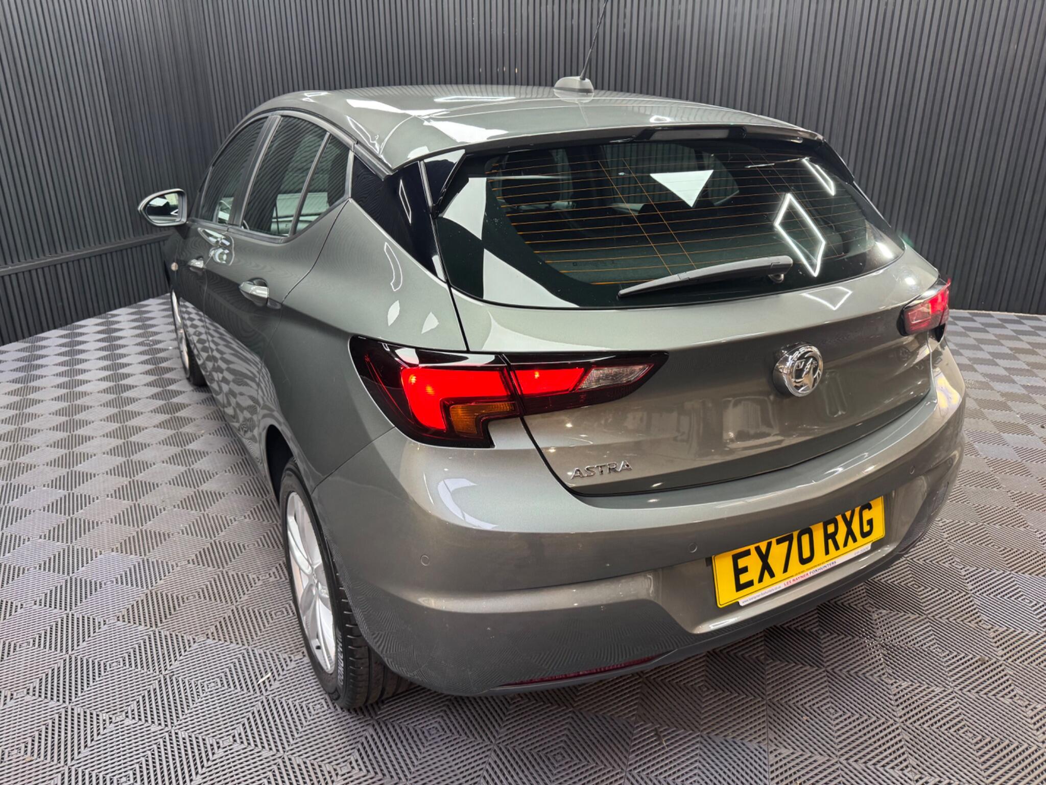 Vauxhall Astra view 22