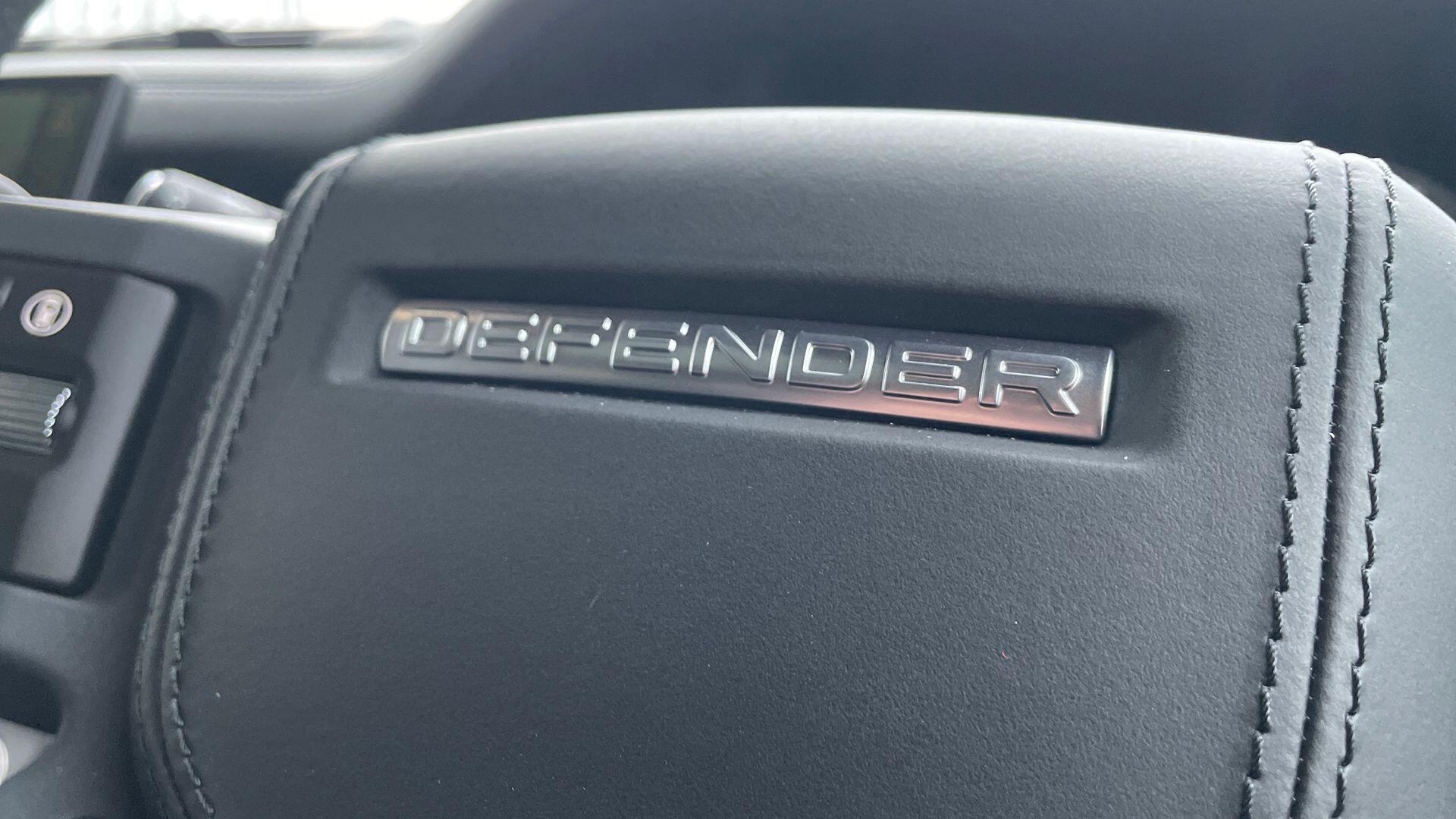Land Rover Defender view 42