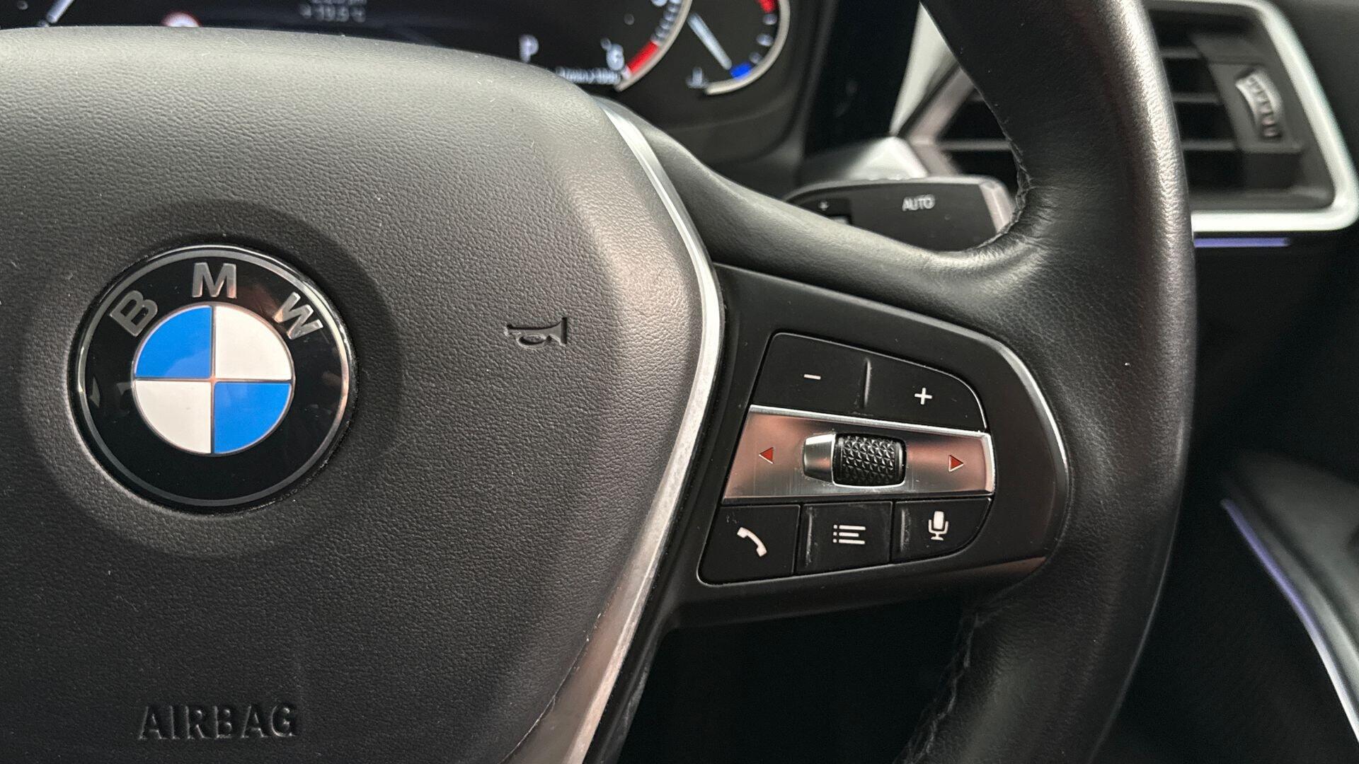 BMW 3 Series view 19