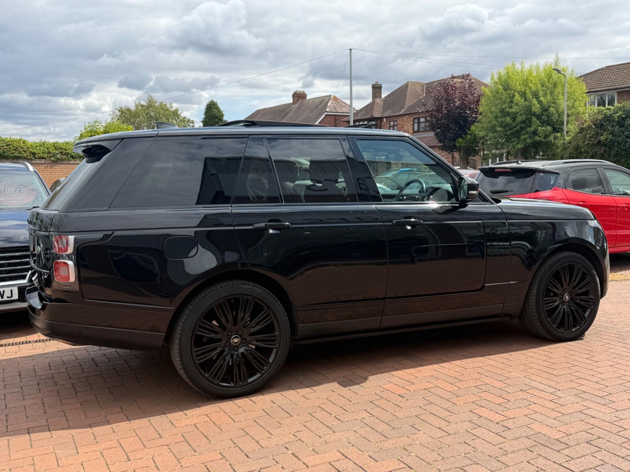 Land Rover Range Rover view 19