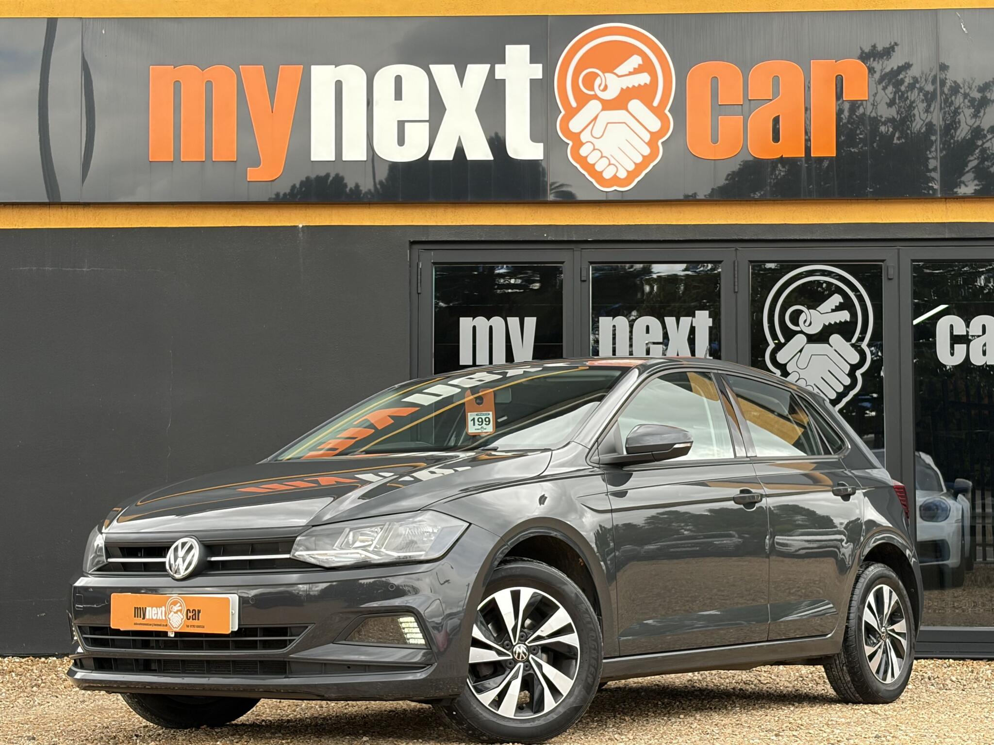 Volkswagen Polo view 4