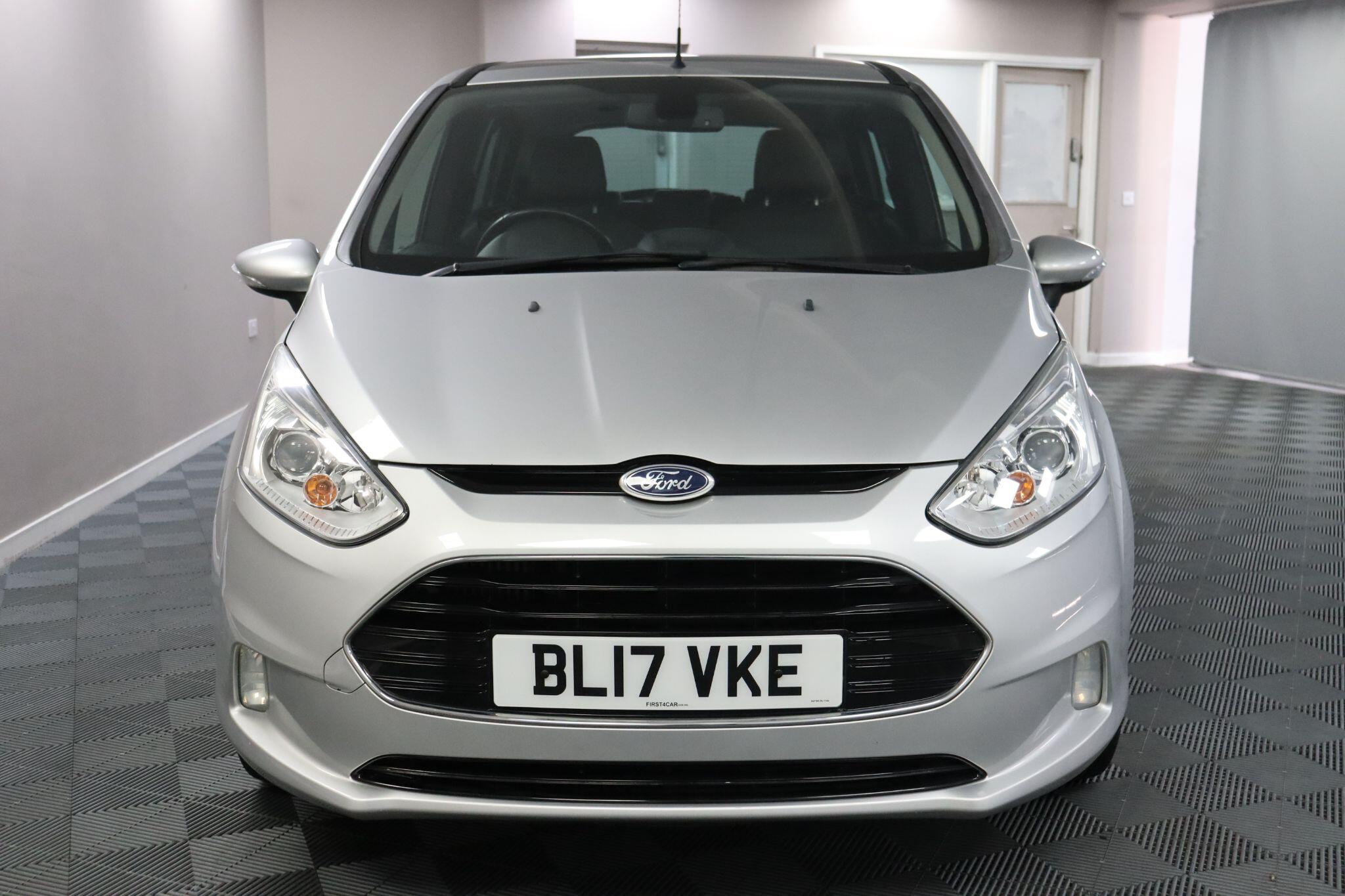Ford B-Max view 16