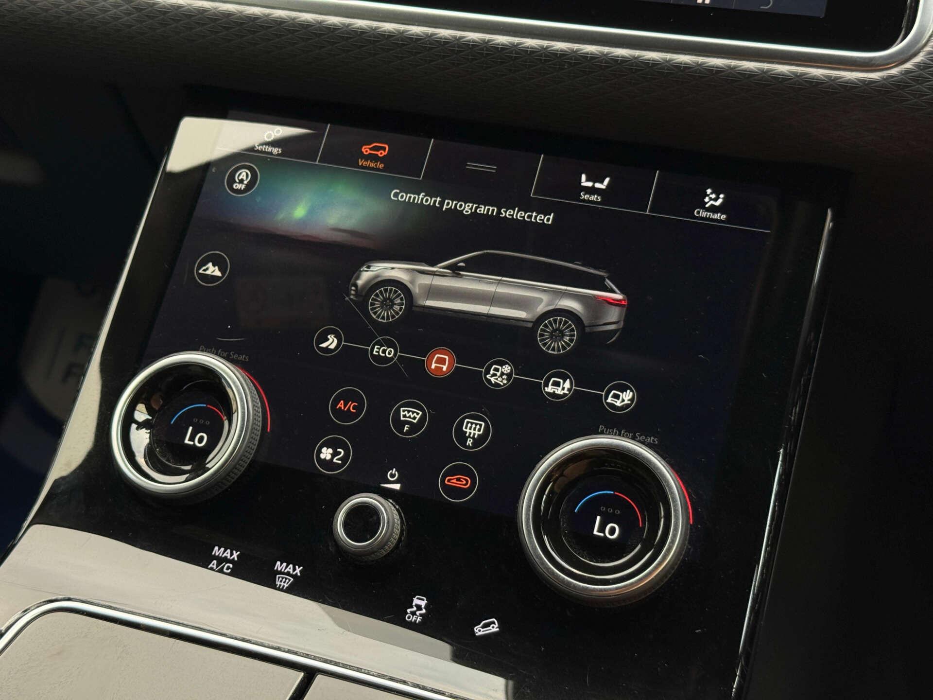 Land Rover Range Rover Velar view 59