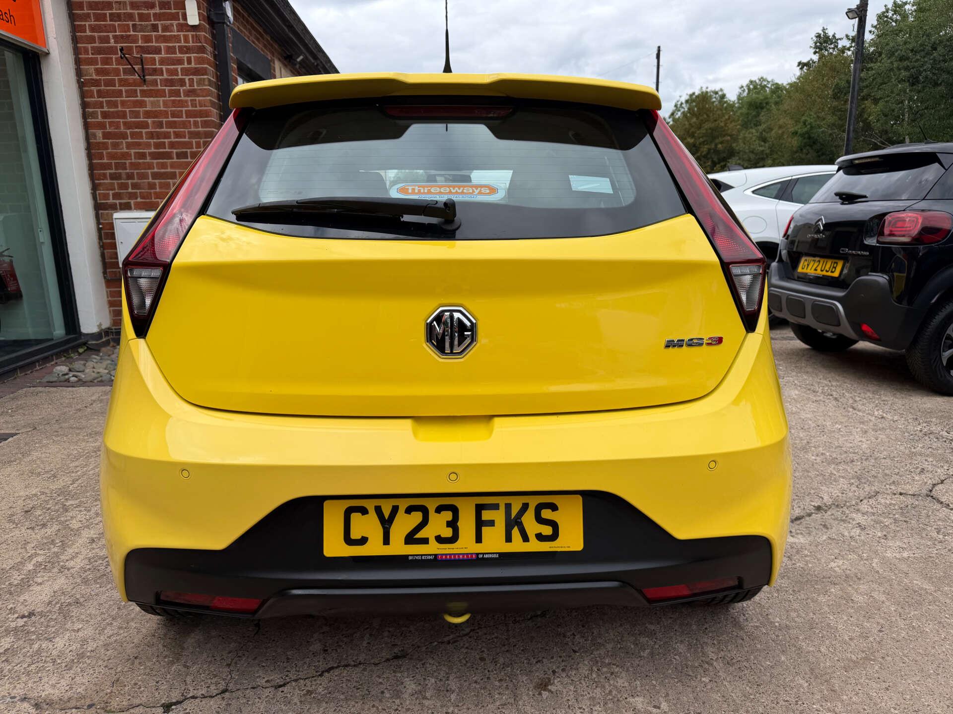 MG MG3 view 14