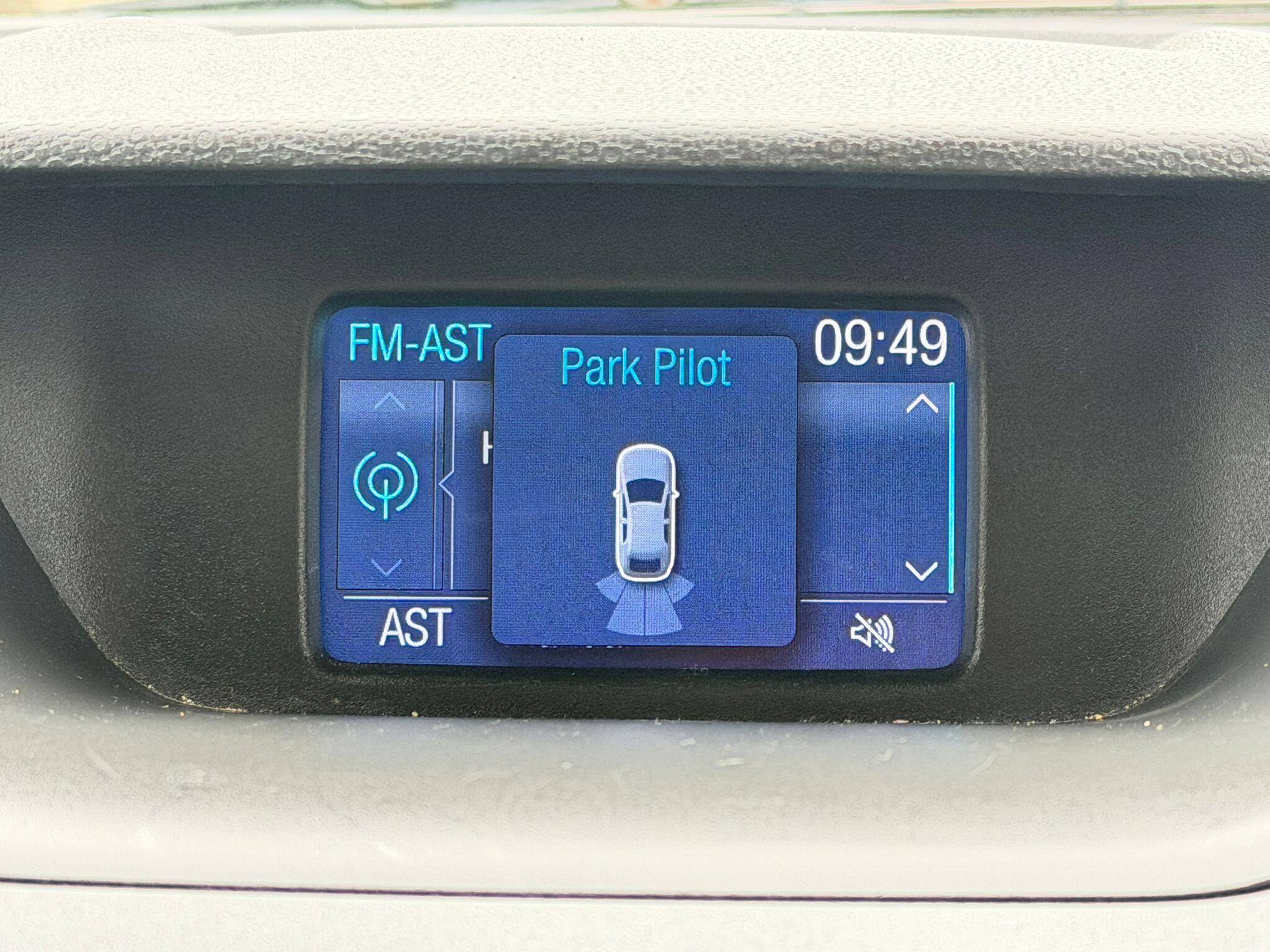 Ford Ecosport view 25
