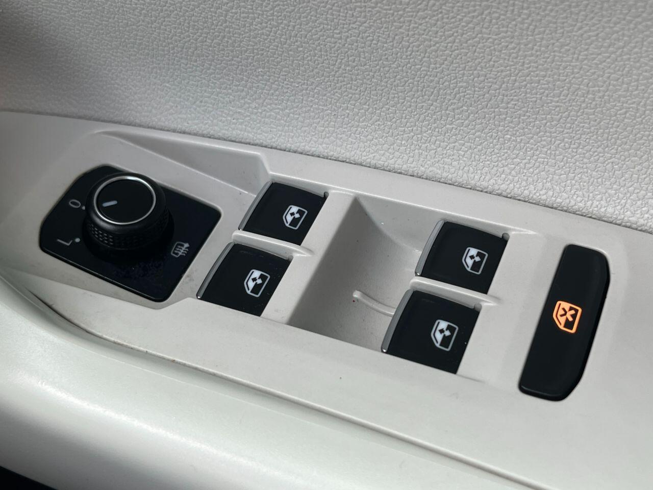 Volkswagen Polo view 26