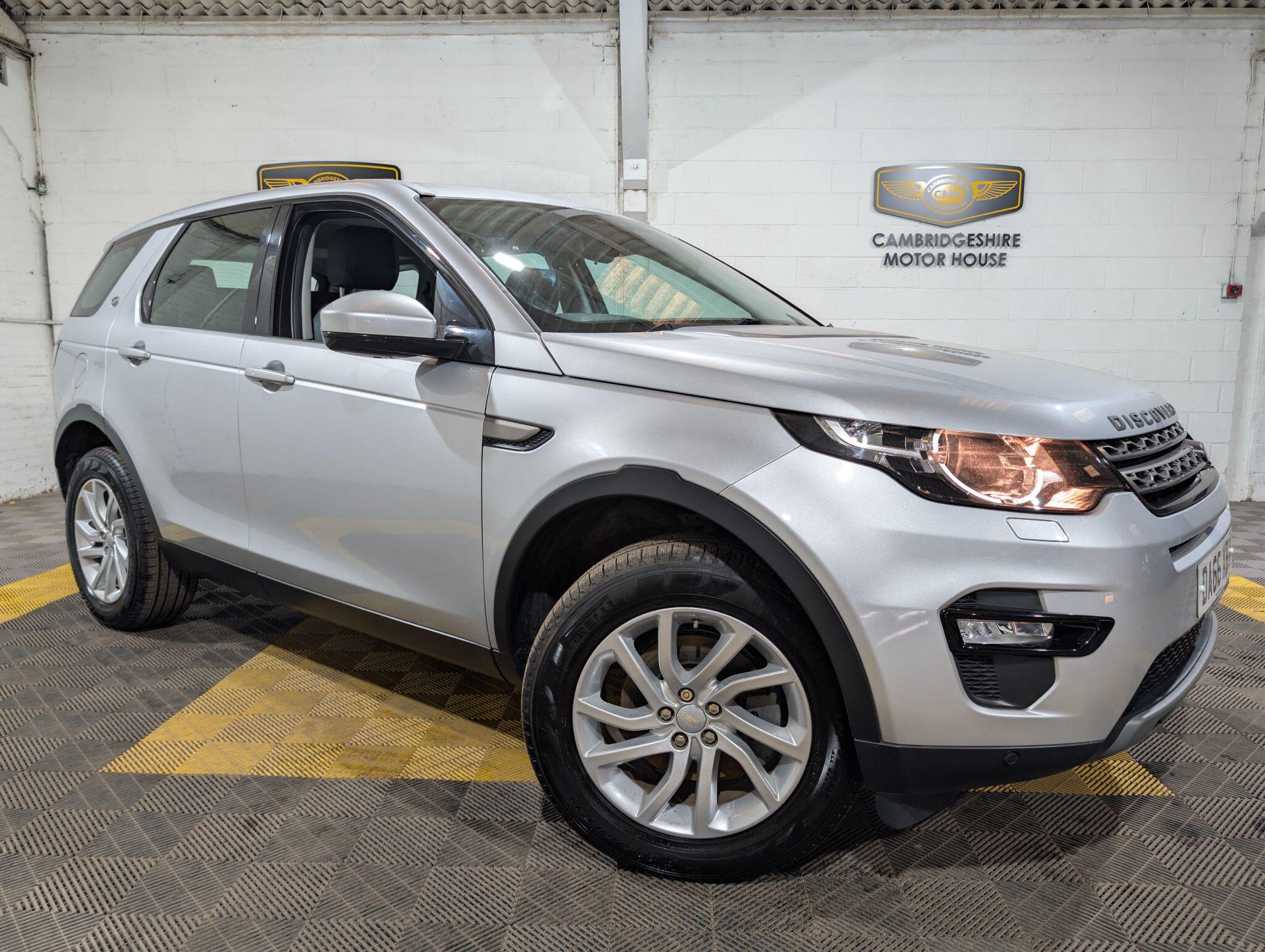 Land Rover Discovery Sport main image