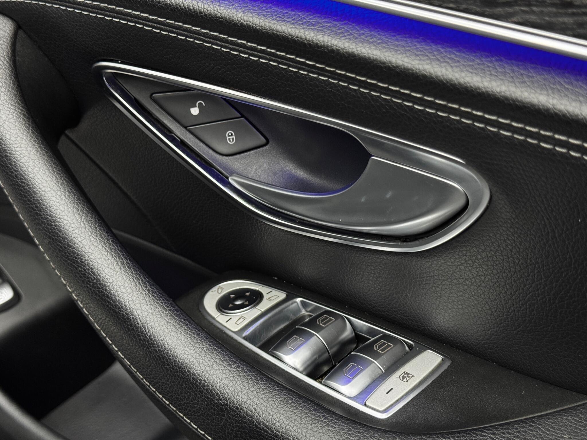 Mercedes-Benz E-Class view 45