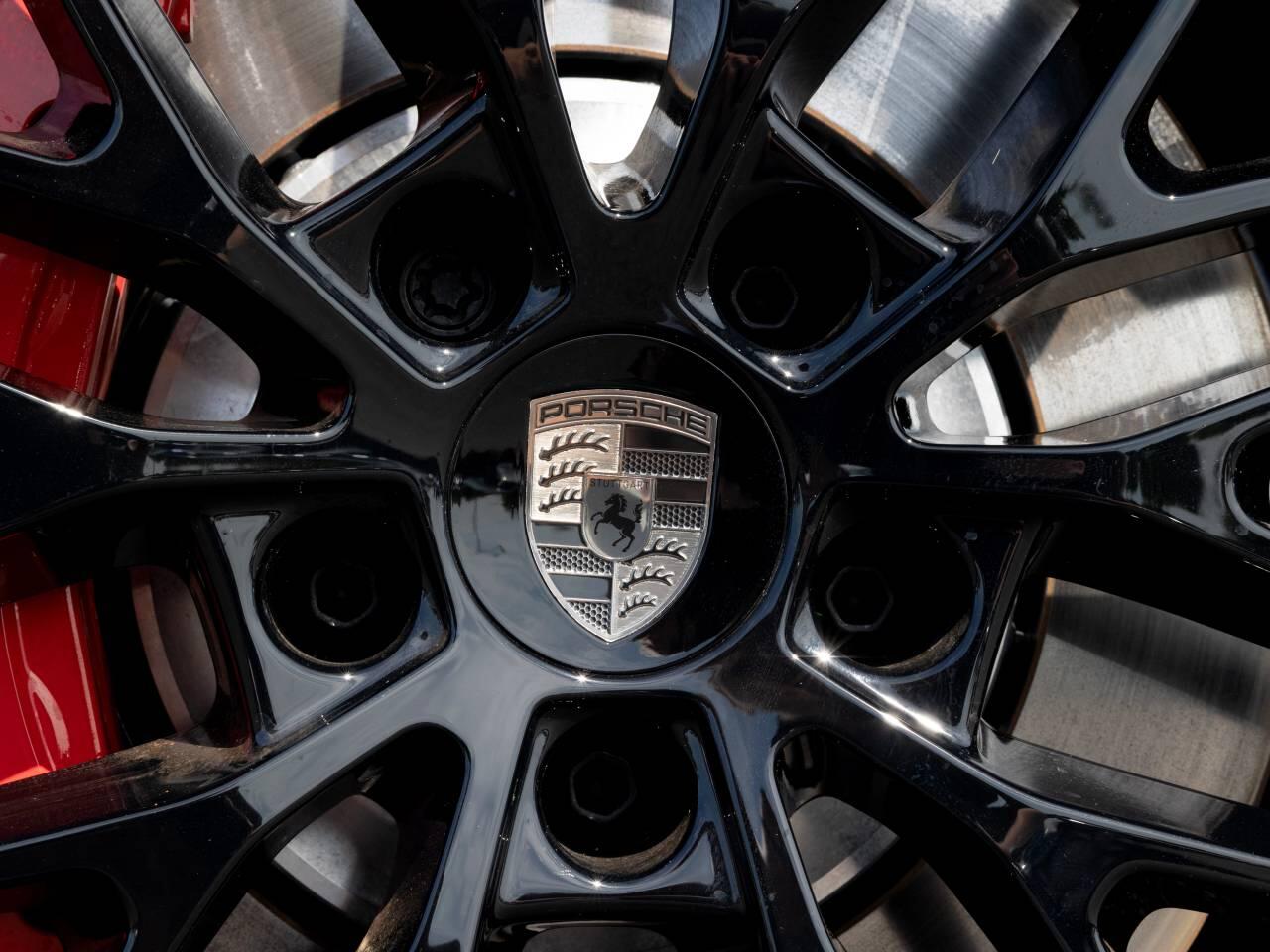 Porsche Macan view 7