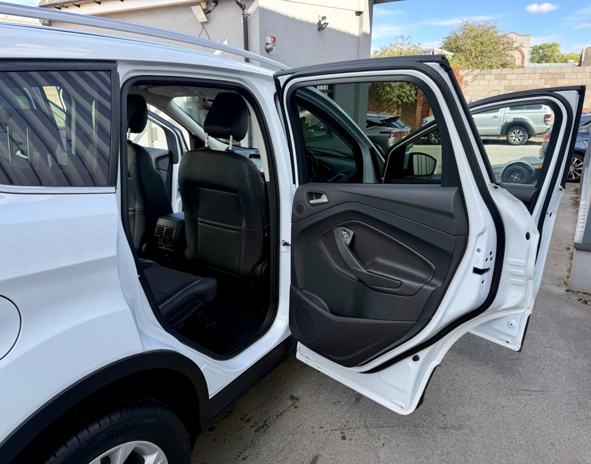 Ford Kuga view 14