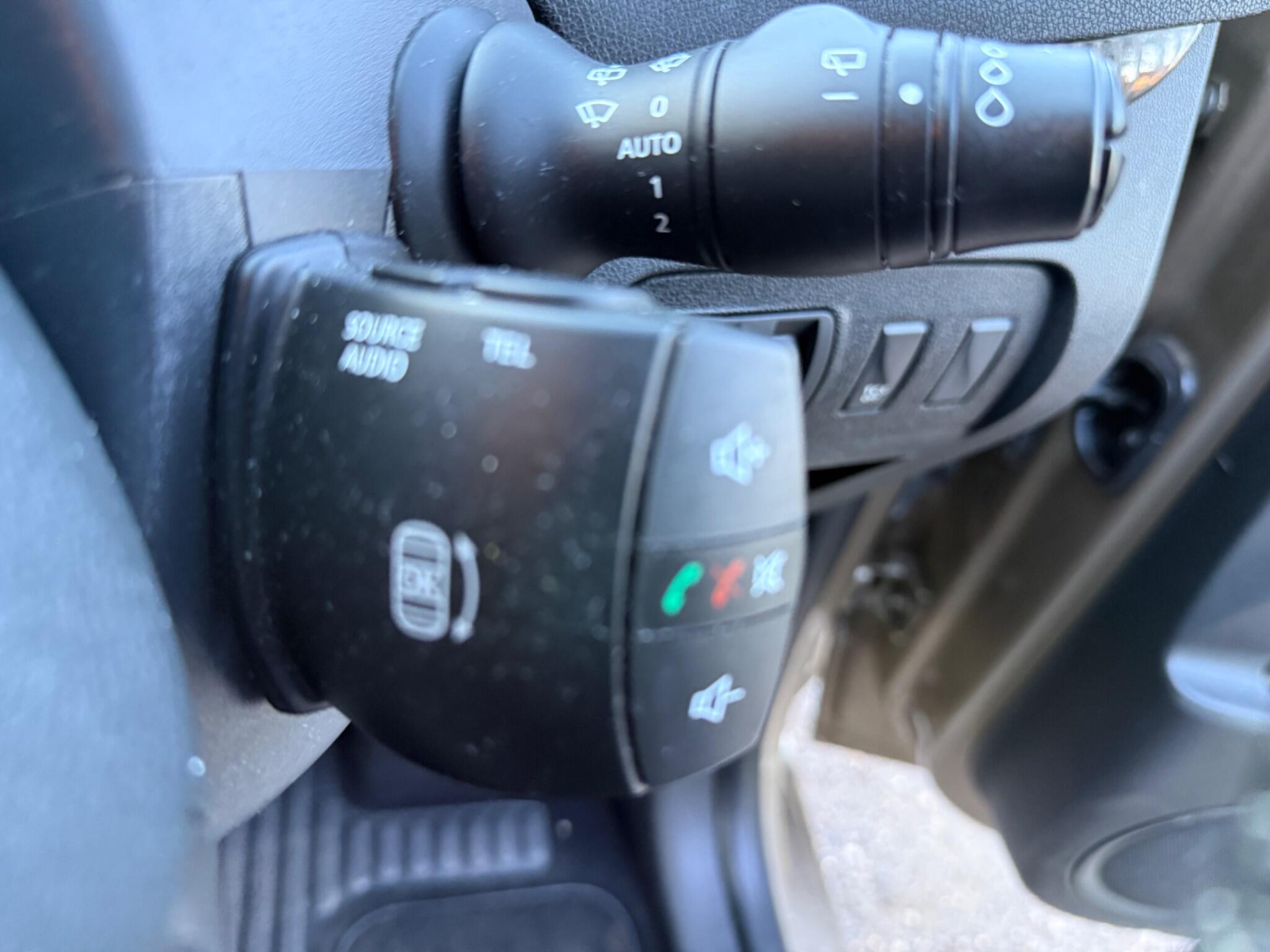 2015 Renault Scenic image 22