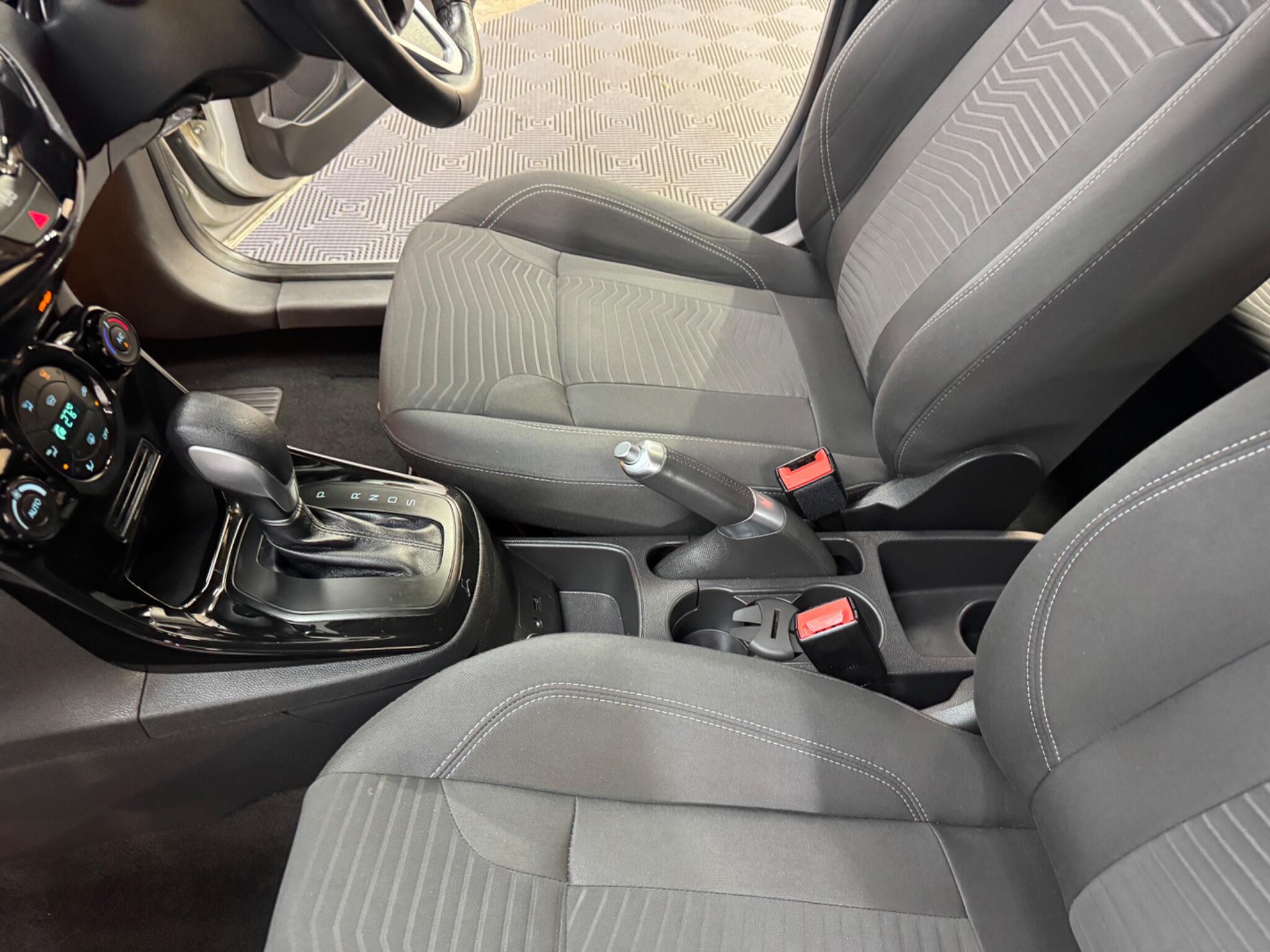 Ford Fiesta view 41