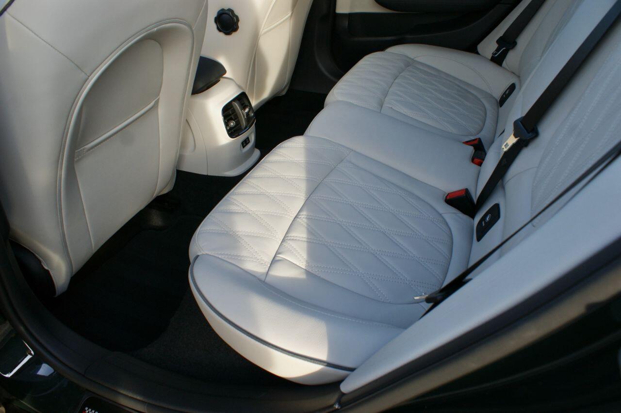 Mini Clubman view 36