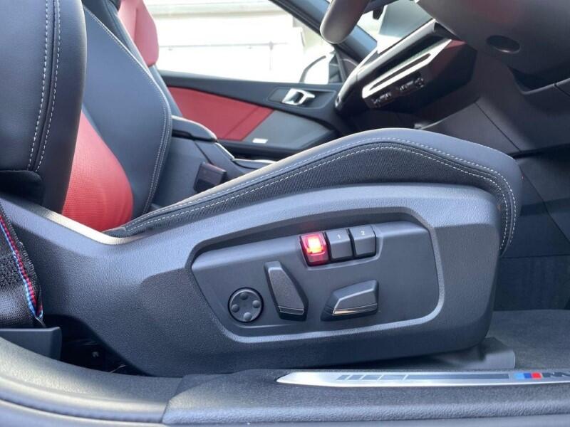 BMW 1 Series view 23