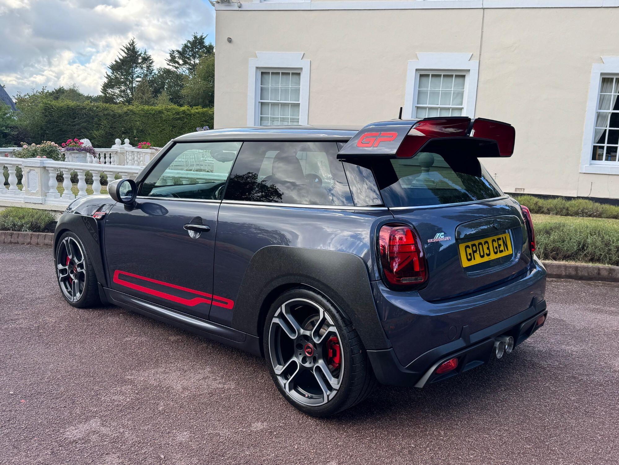 Mini Cooper view 8