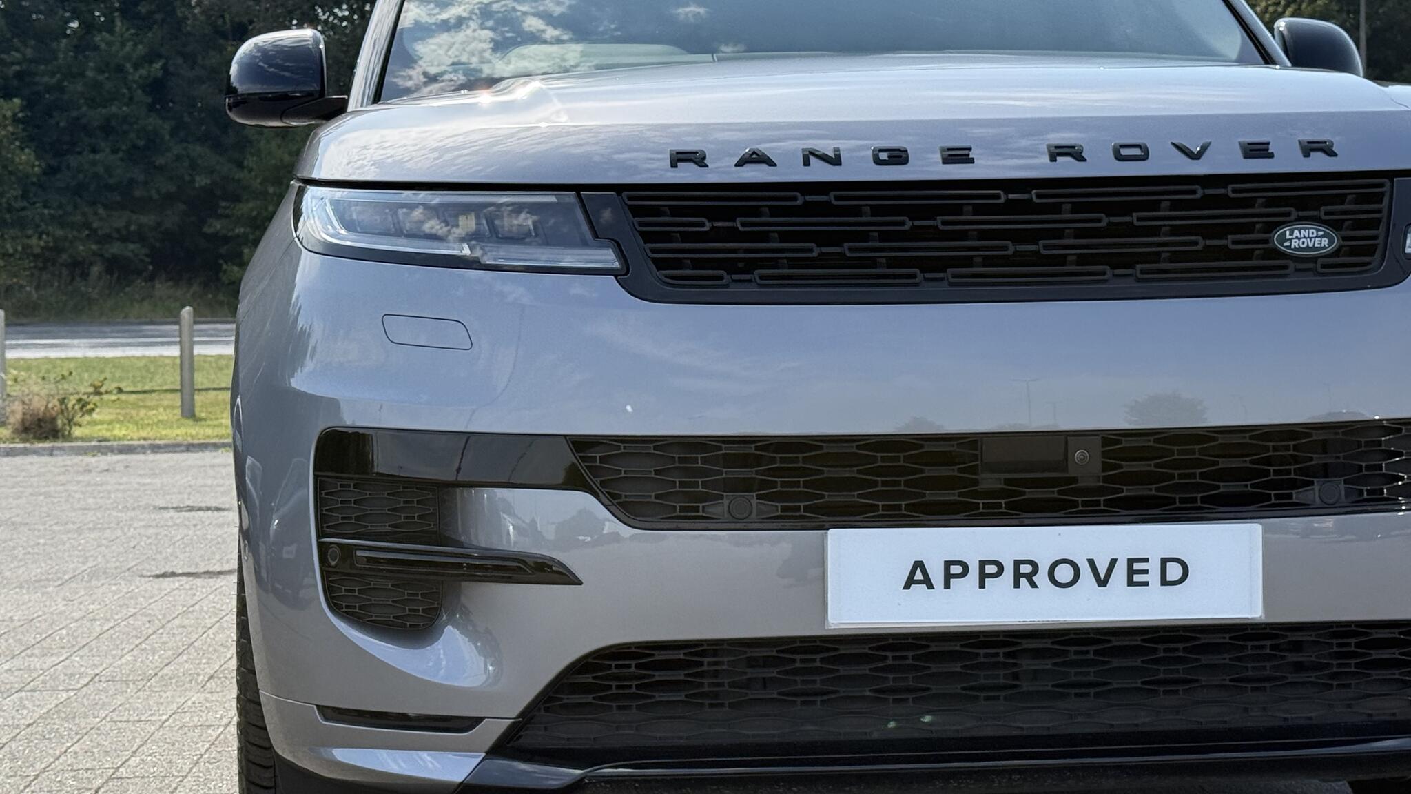 Land Rover Range Rover Sport view 46