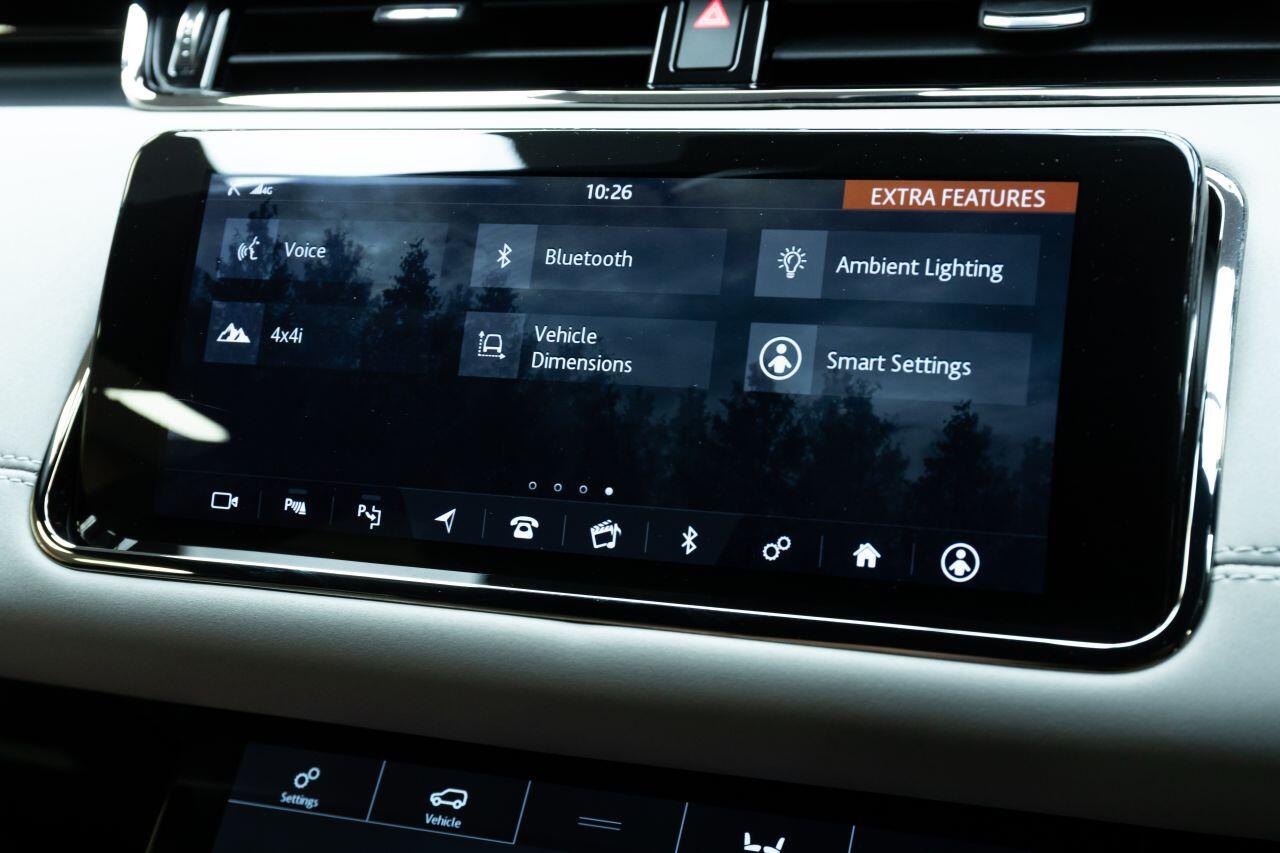 Land Rover Range Rover Evoque view 25