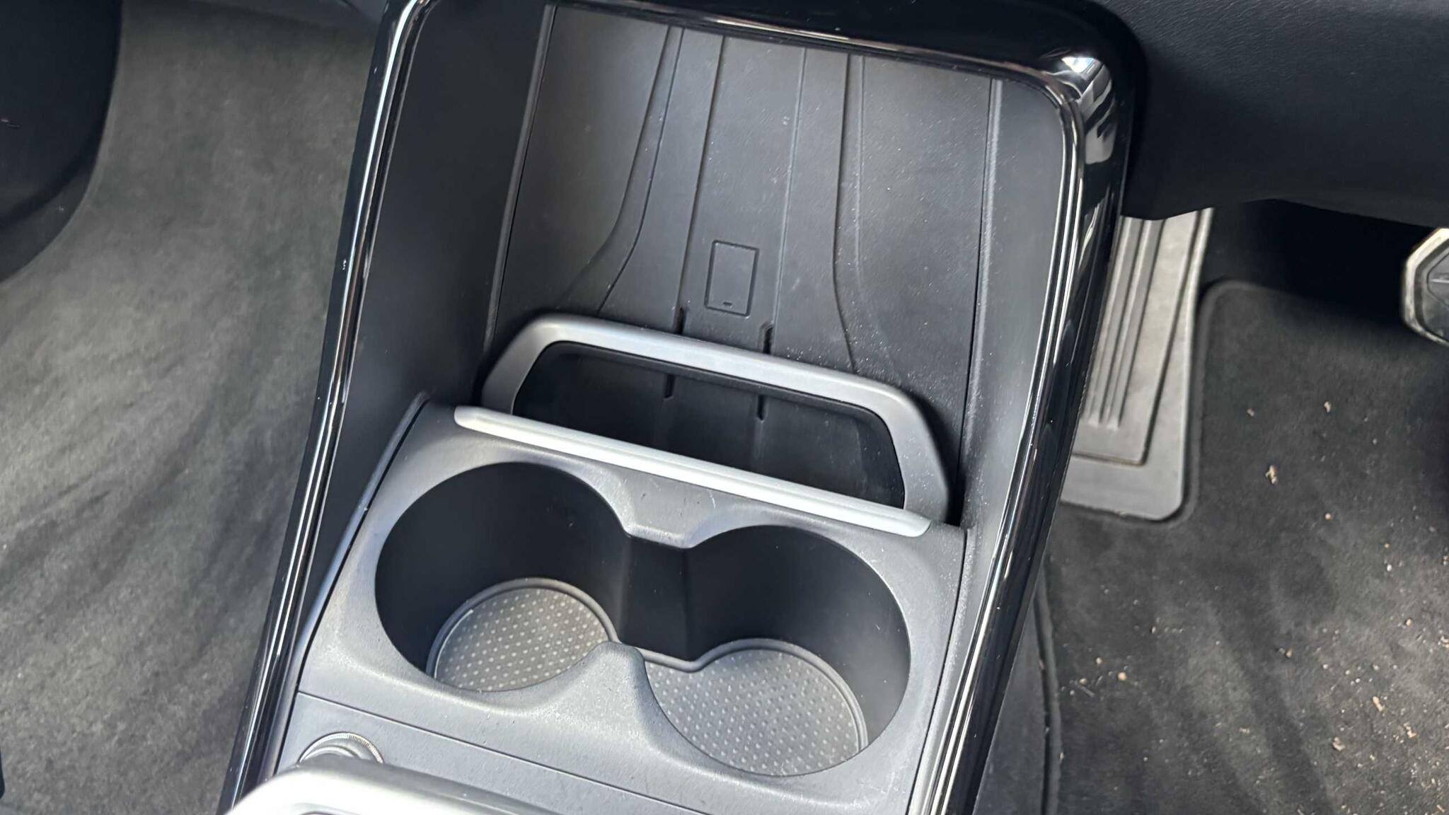 BMW 2 Series view 26