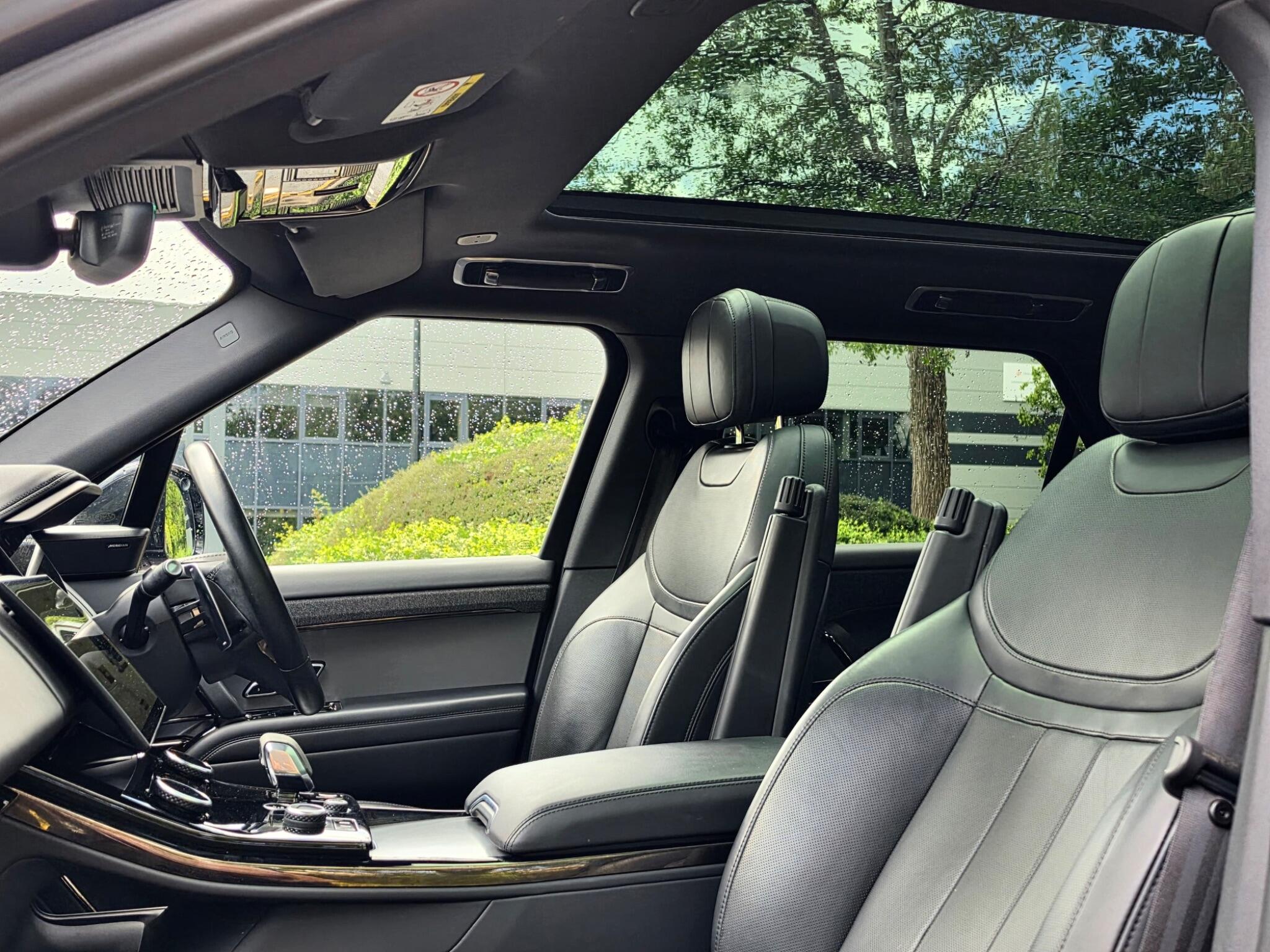 Land Rover Range Rover Sport view 10