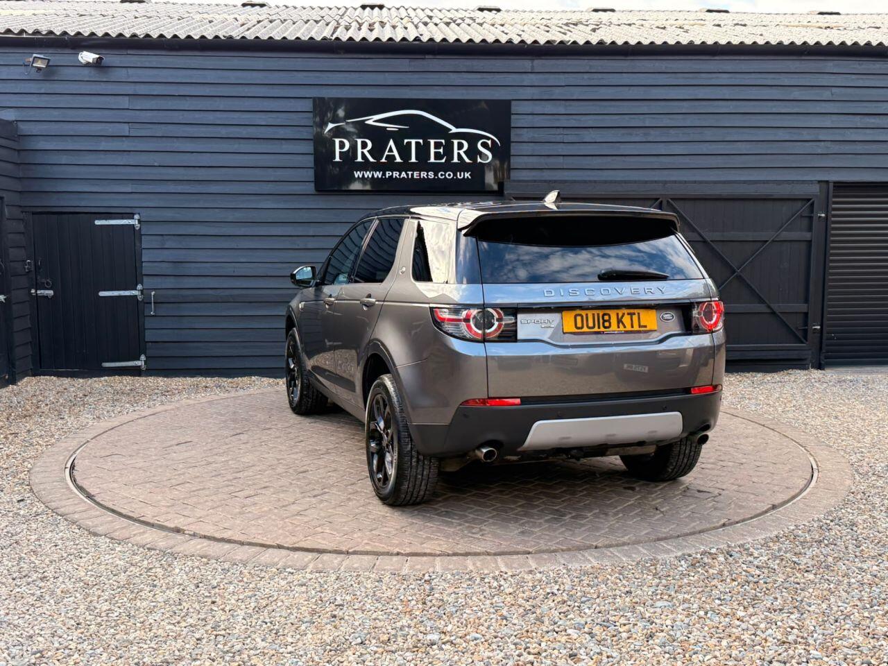 Land Rover Discovery Sport view 27