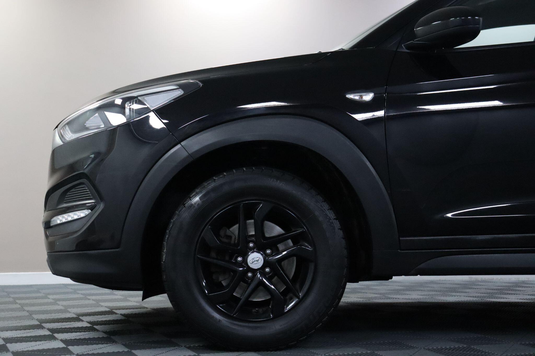 Hyundai Tucson view 27