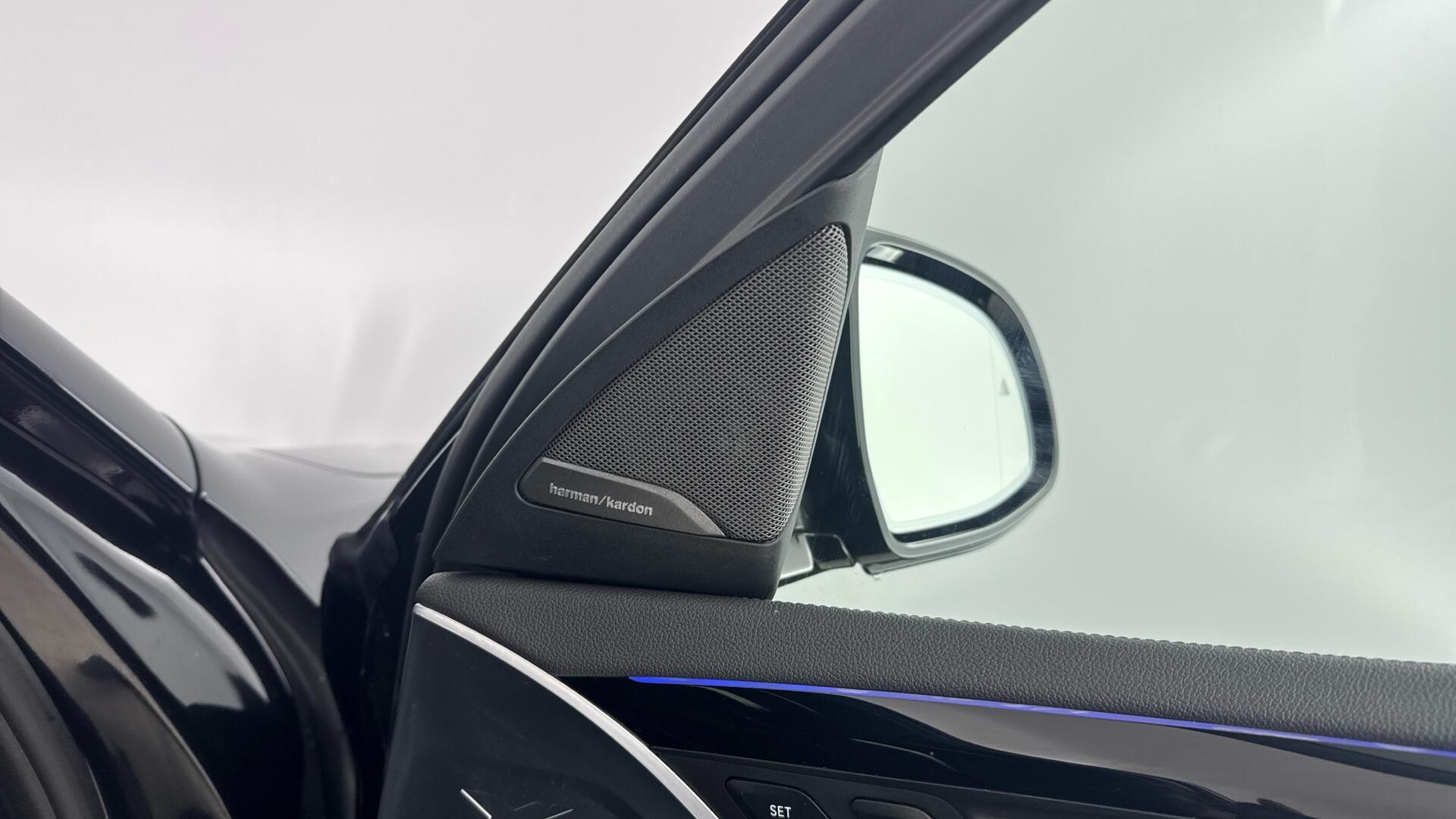 BMW X4 M view 19