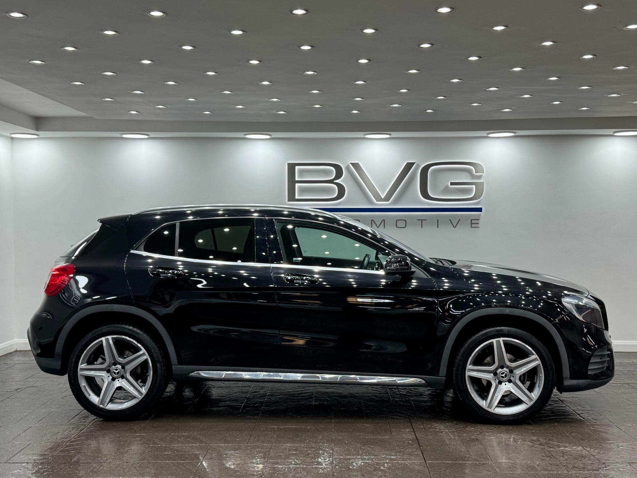 Mercedes-Benz Gla view 15