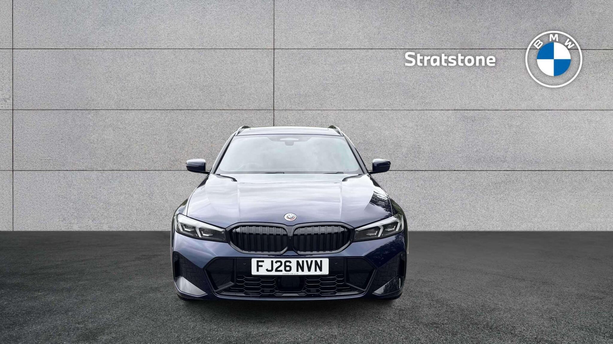 BMW 3 Series view 16