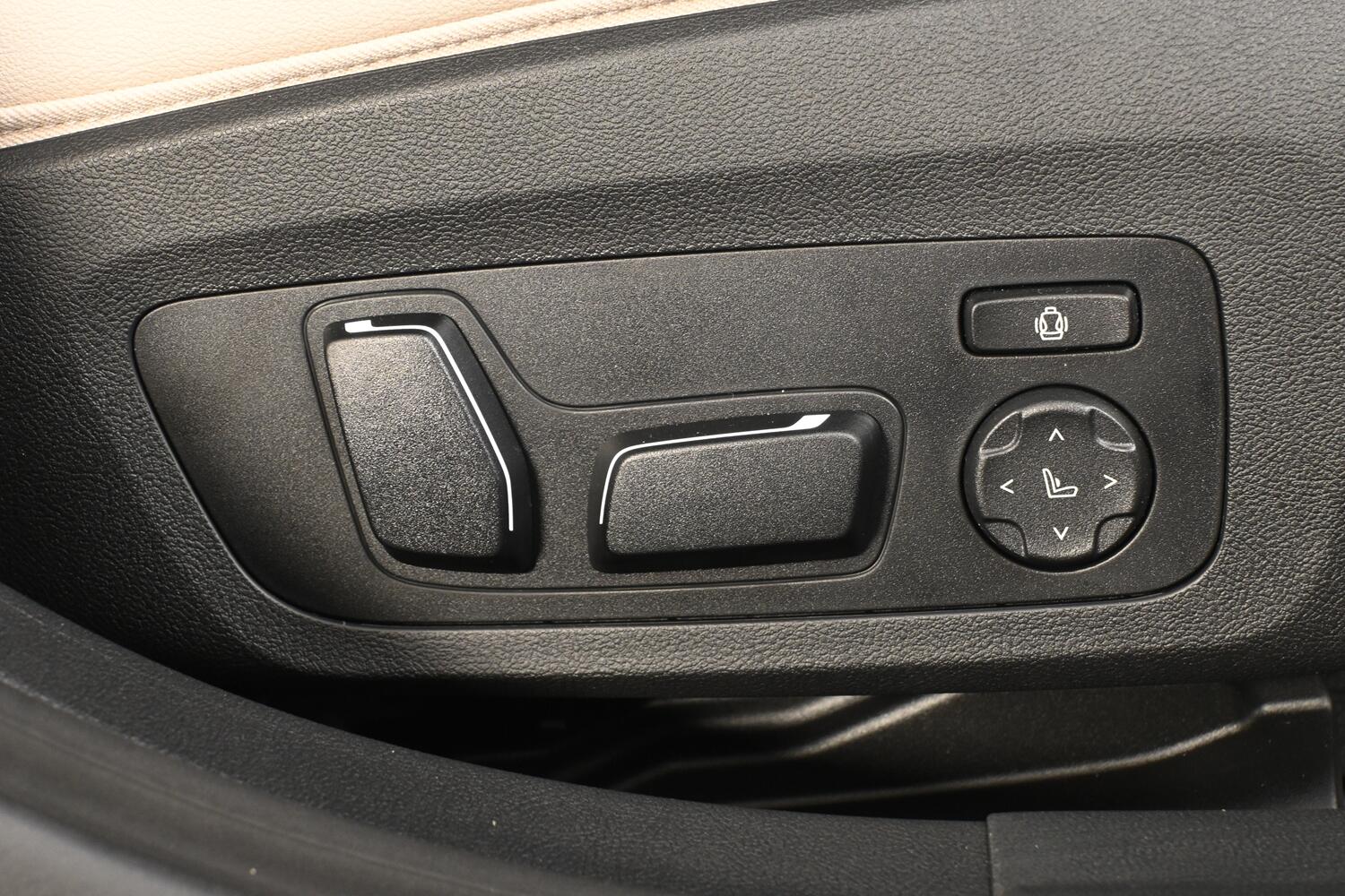 BMW i4 view 37
