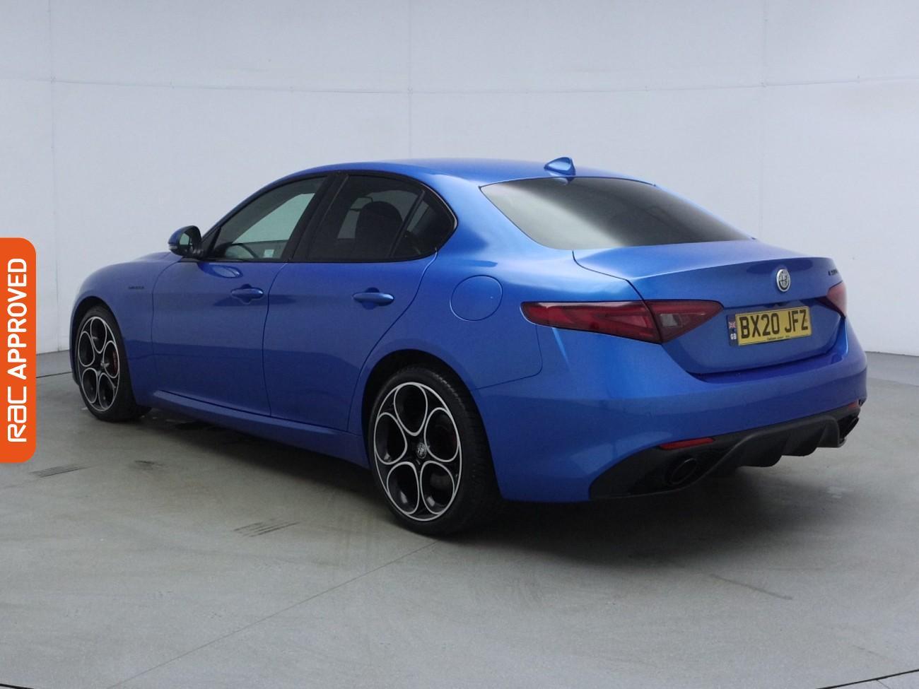 Alfa Romeo Giulia view 4