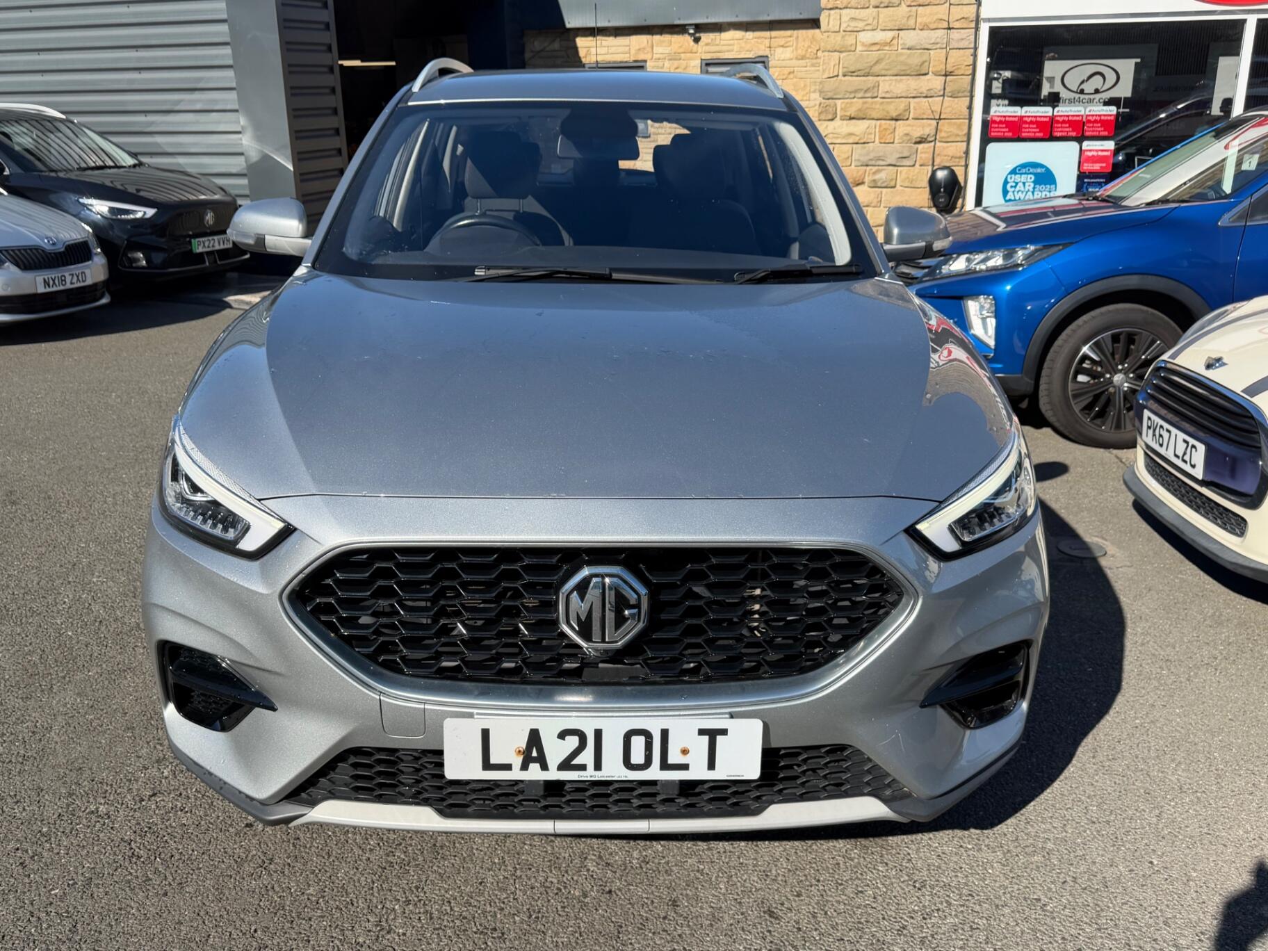 MG ZS view 3