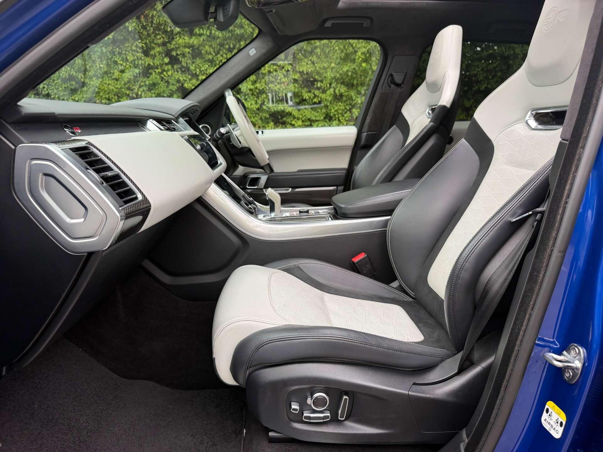 Land Rover Range Rover Sport view 32
