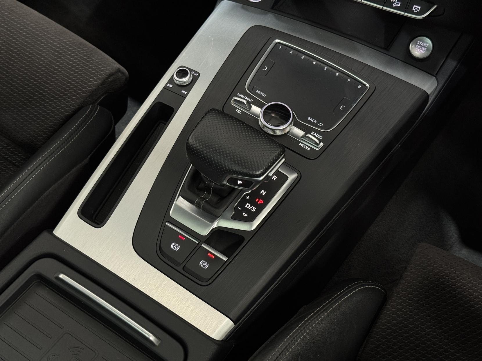 Audi Q5 view 38
