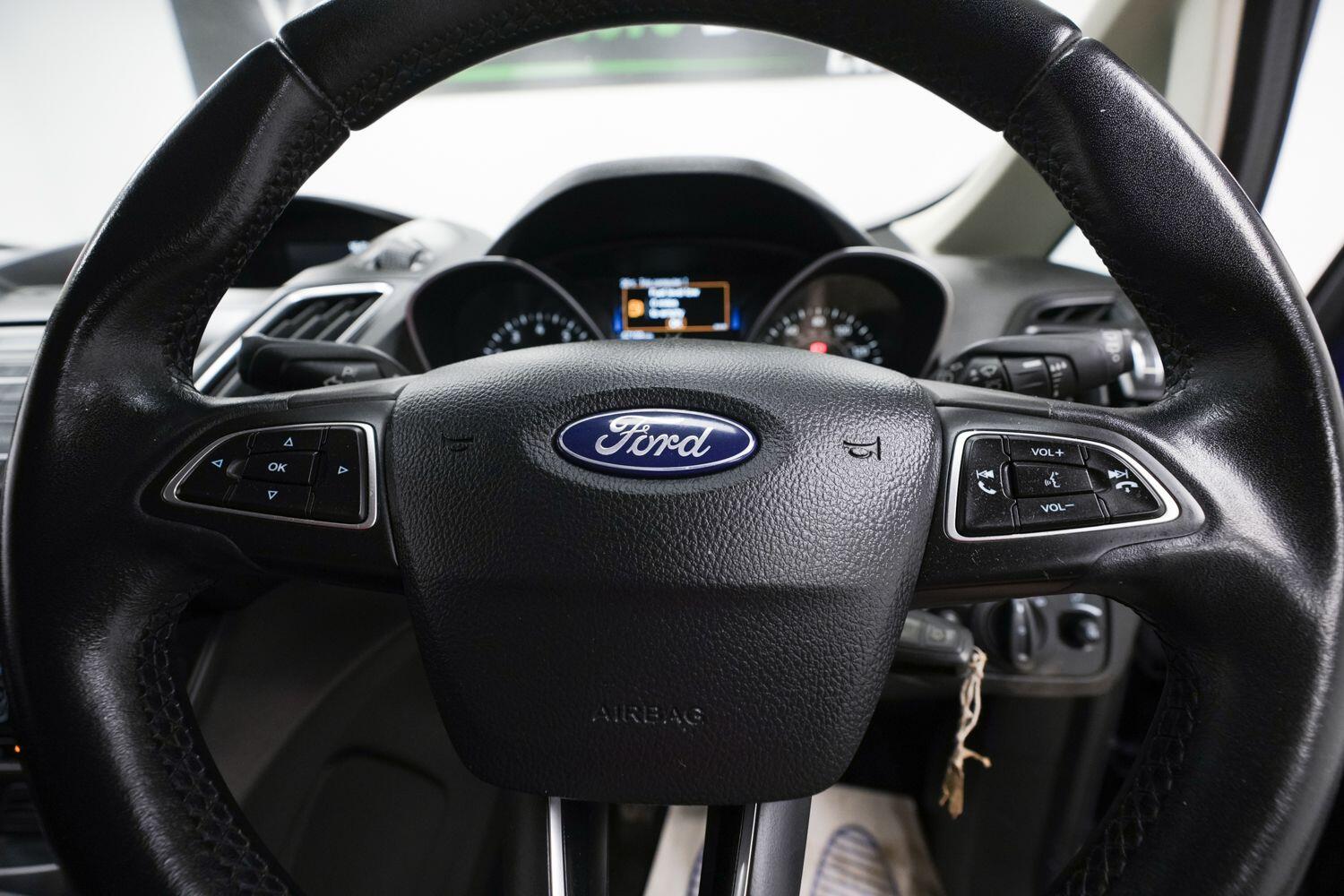 Ford C-Max view 24