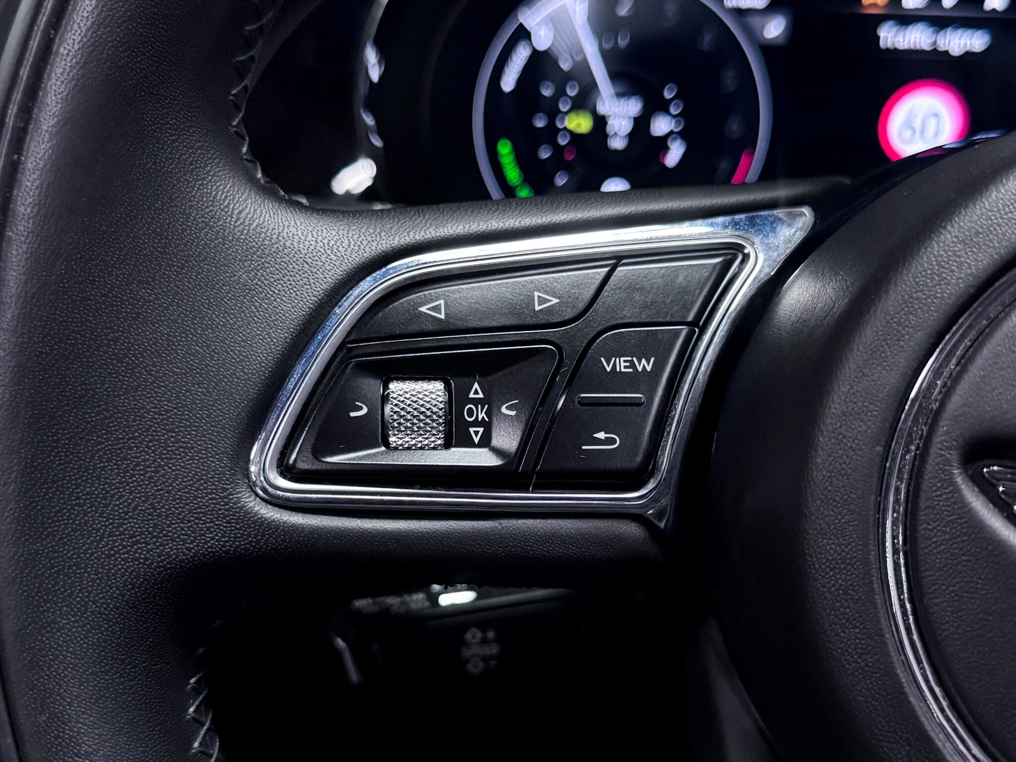 Bentley Bentayga view 51